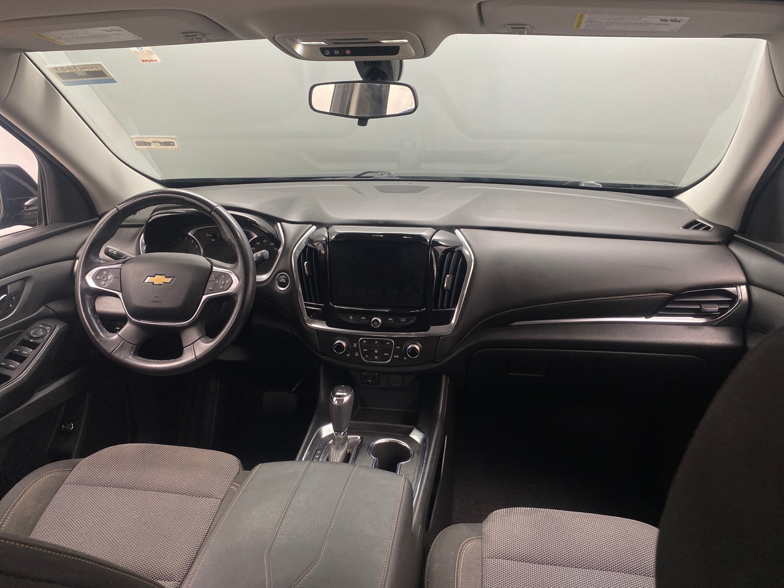 Thumbnail: 2018 Chevrolet Traverse - 3