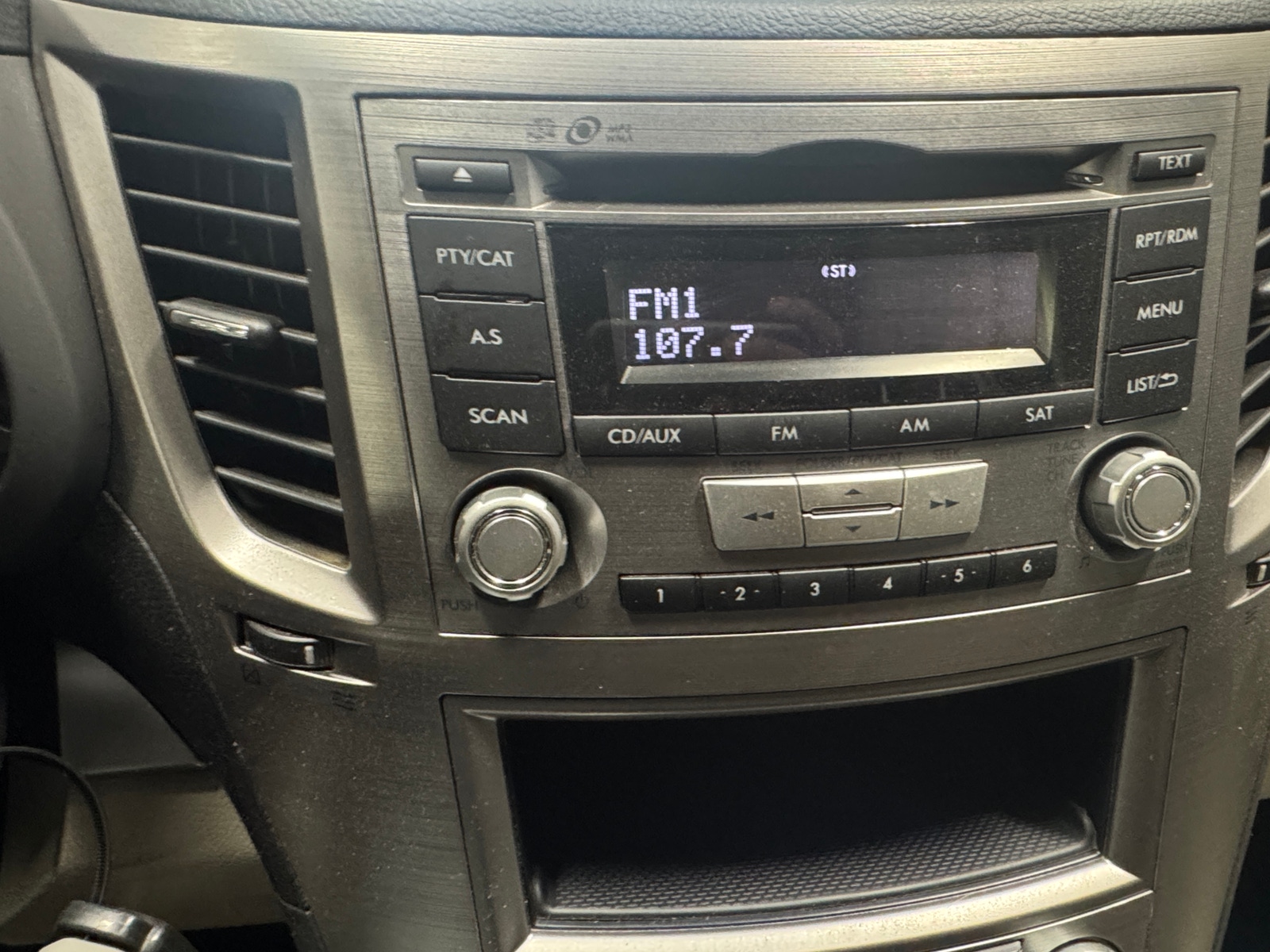Thumbnail: 2014 Subaru Outback - 4