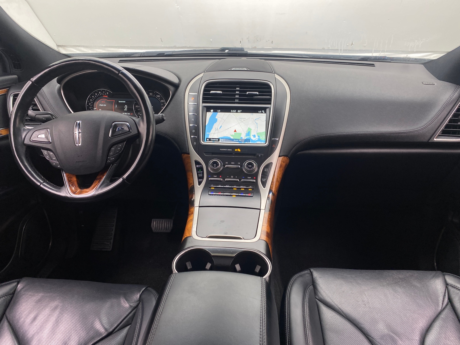 Thumbnail: 2017 Lincoln MKX - 2