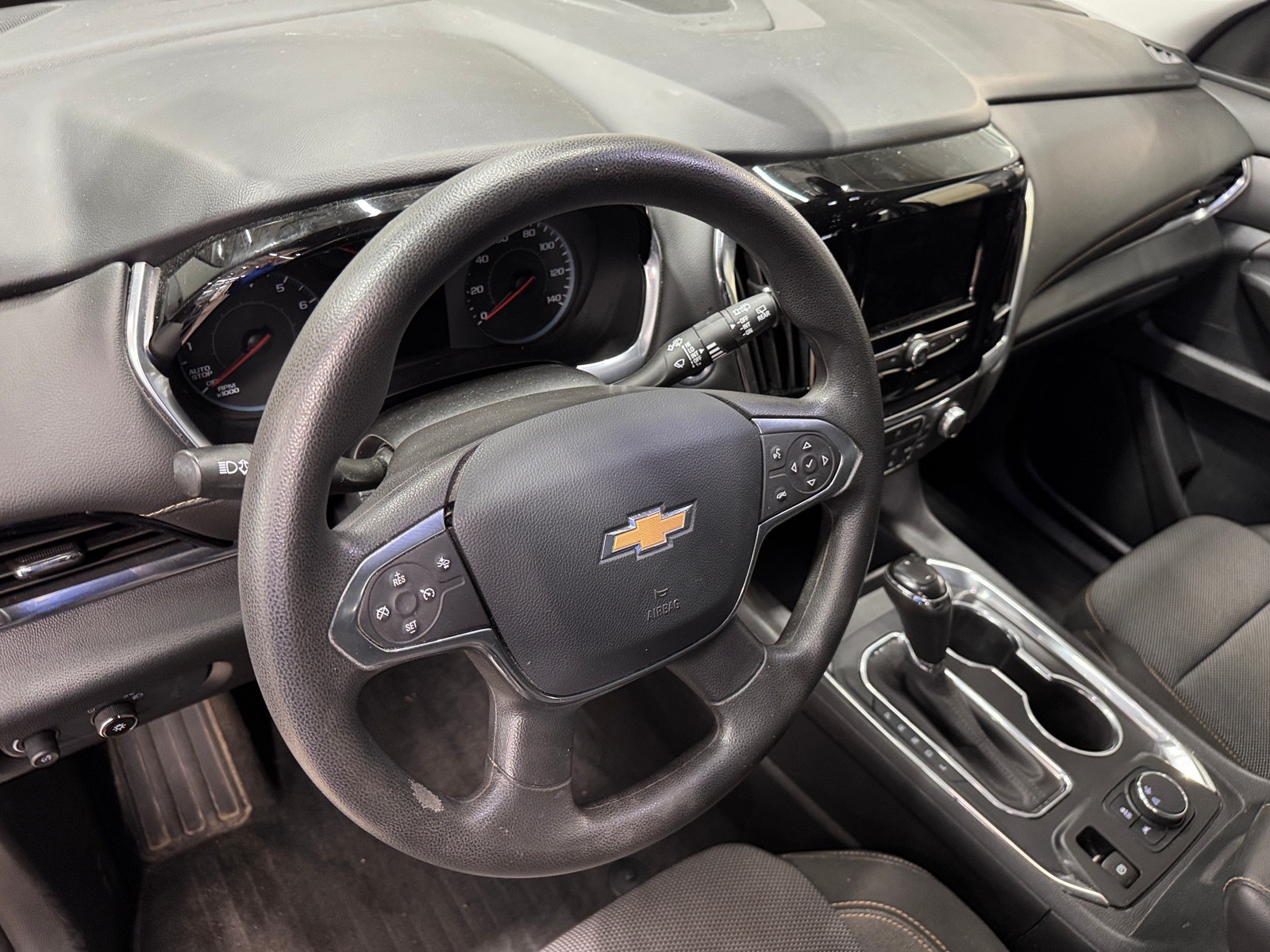 Thumbnail: 2020 Chevrolet Traverse - 3