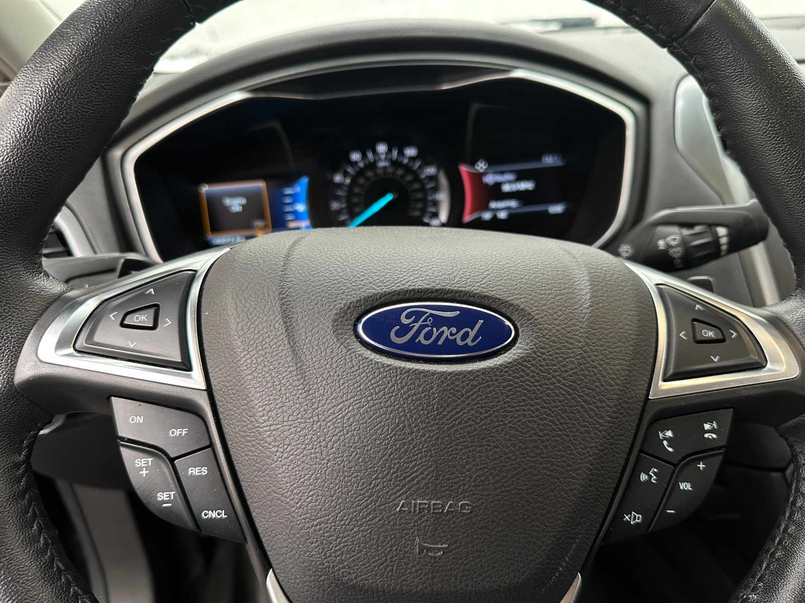 Thumbnail: 2016 Ford Fusion - 4