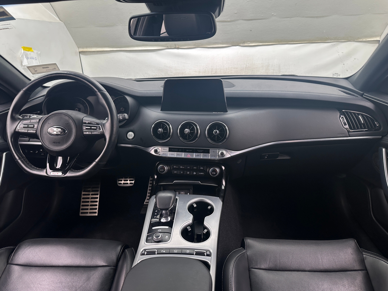 Thumbnail: 2020 Kia Stinger - 2