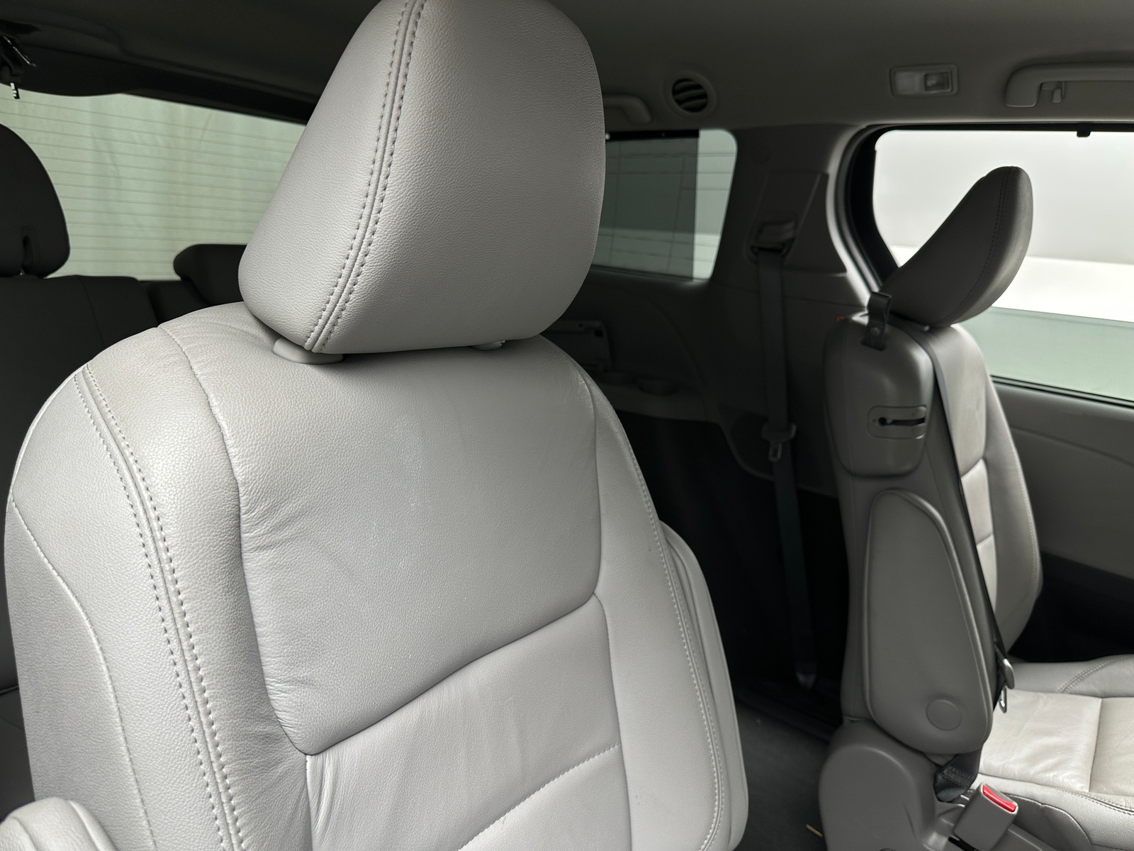 Thumbnail: 2019 Toyota Sienna - 5