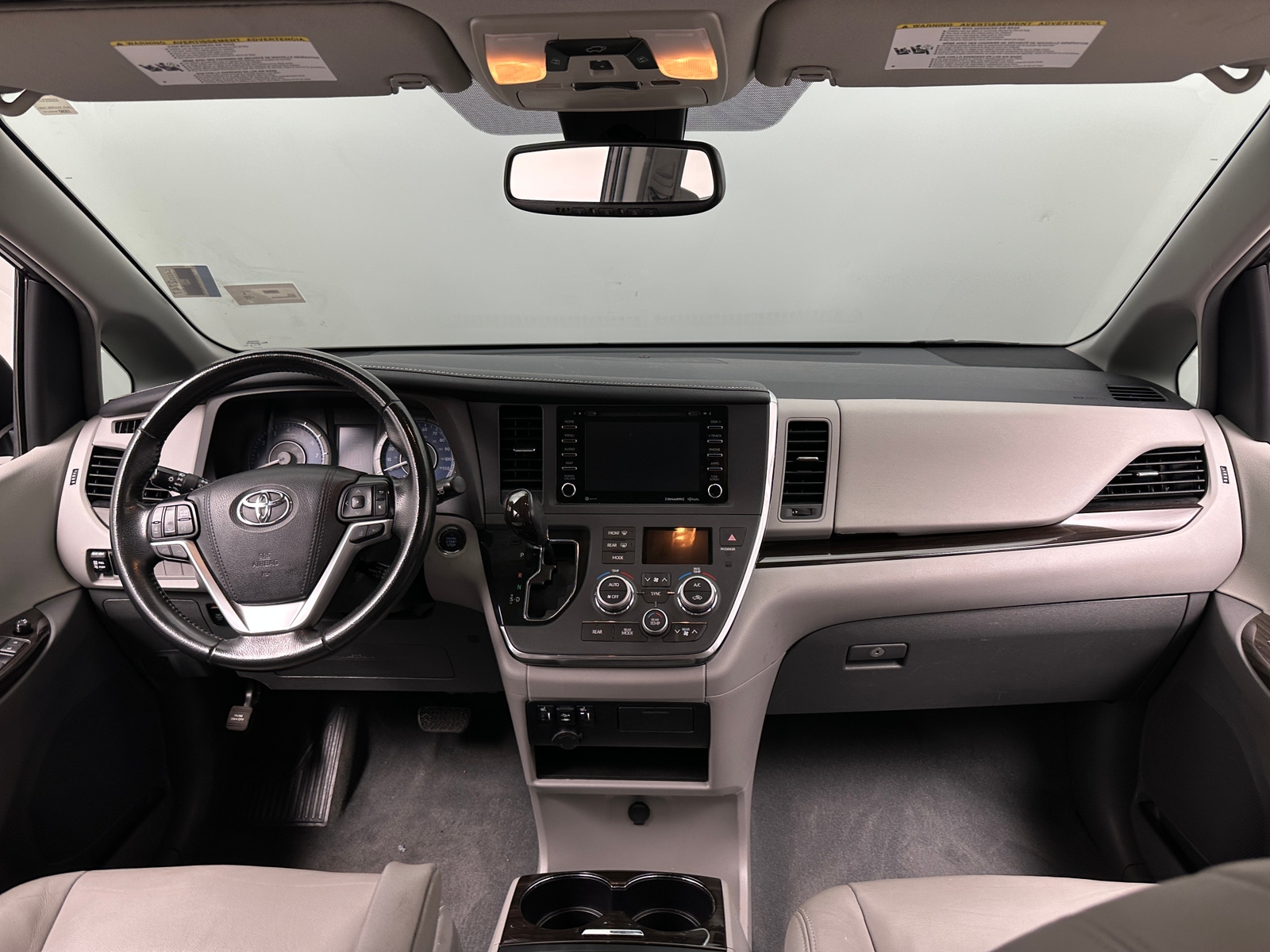 Thumbnail: 2019 Toyota Sienna - 2