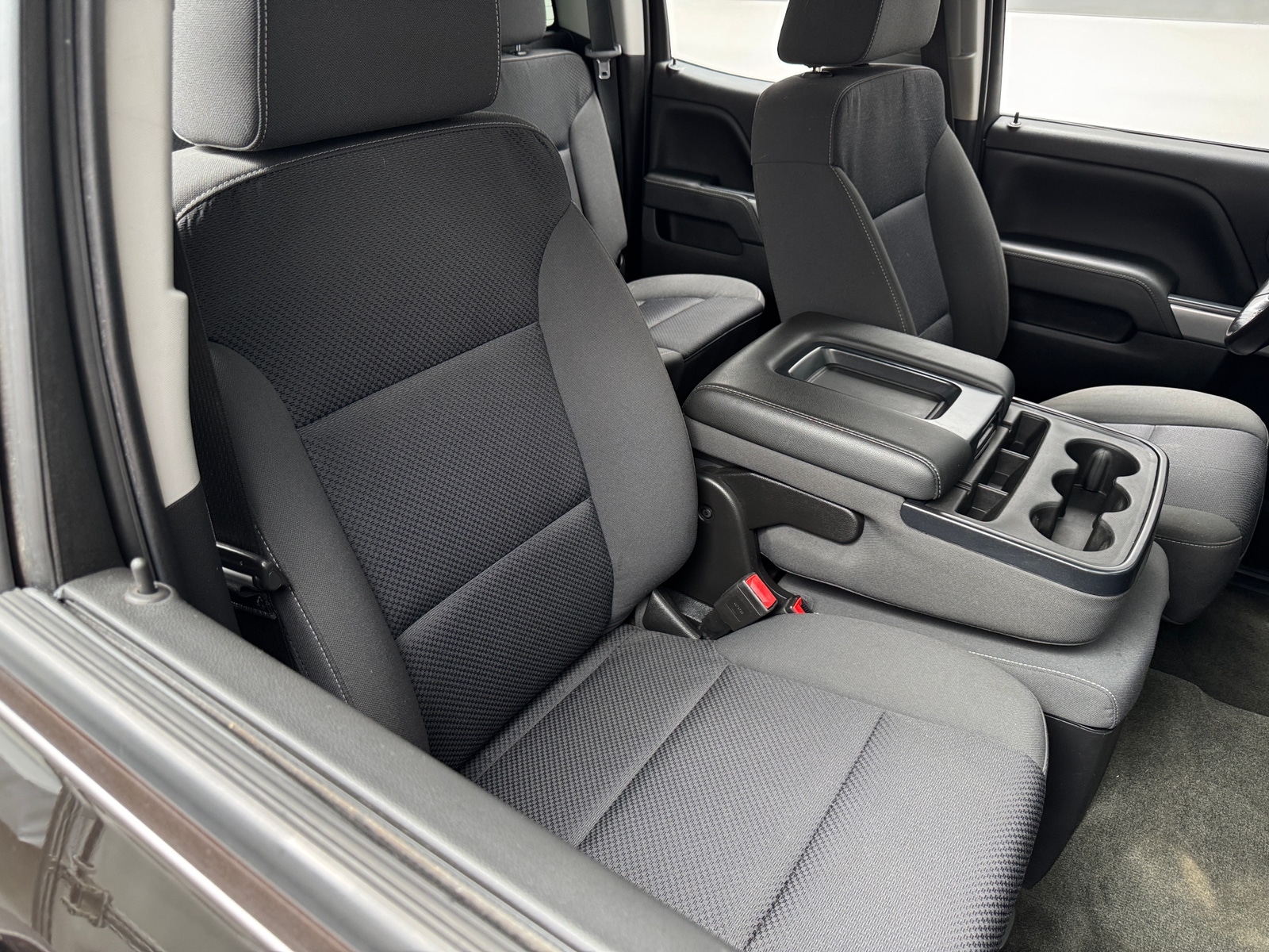 Thumbnail: 2018 Chevrolet Silverado 1500 - 2
