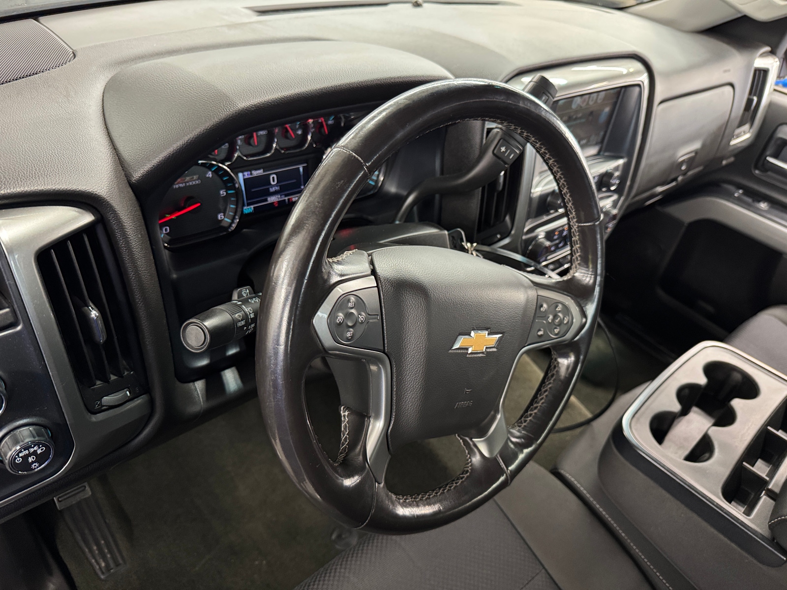 Thumbnail: 2018 Chevrolet Silverado 1500 - 3