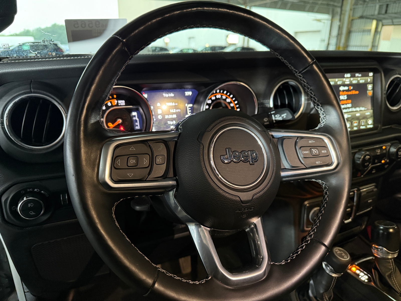 Thumbnail: 2022 Jeep Gladiator - 5