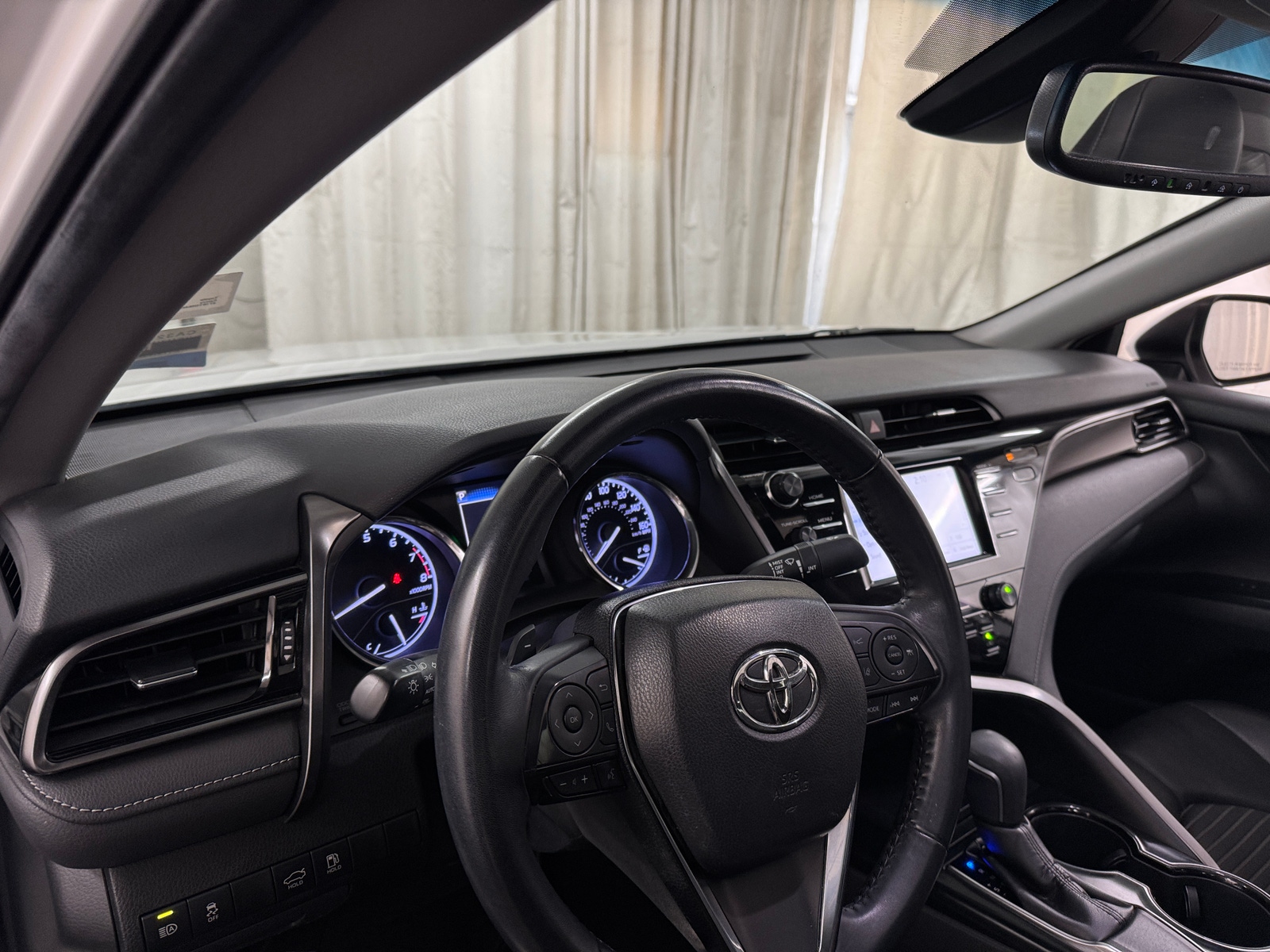 Thumbnail: 2019 Toyota Camry - 3