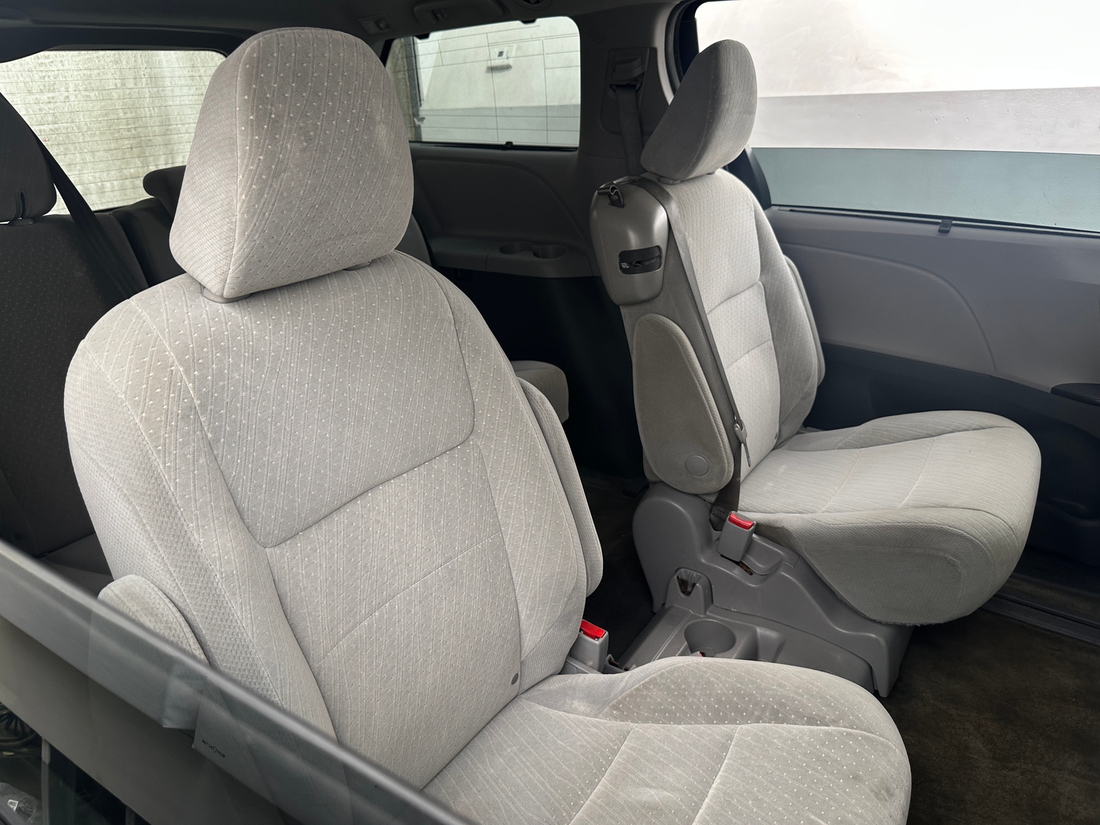 Thumbnail: 2018 Toyota Sienna - 6