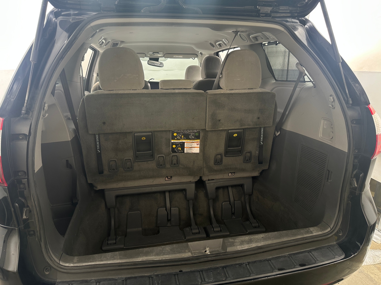 Thumbnail: 2018 Toyota Sienna - 7