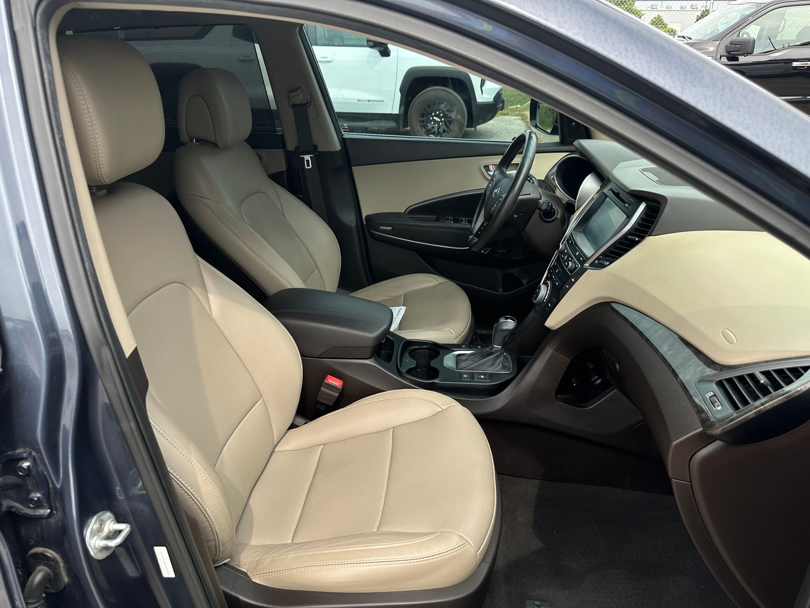 Thumbnail: 2017 Hyundai Santa Fe - 2