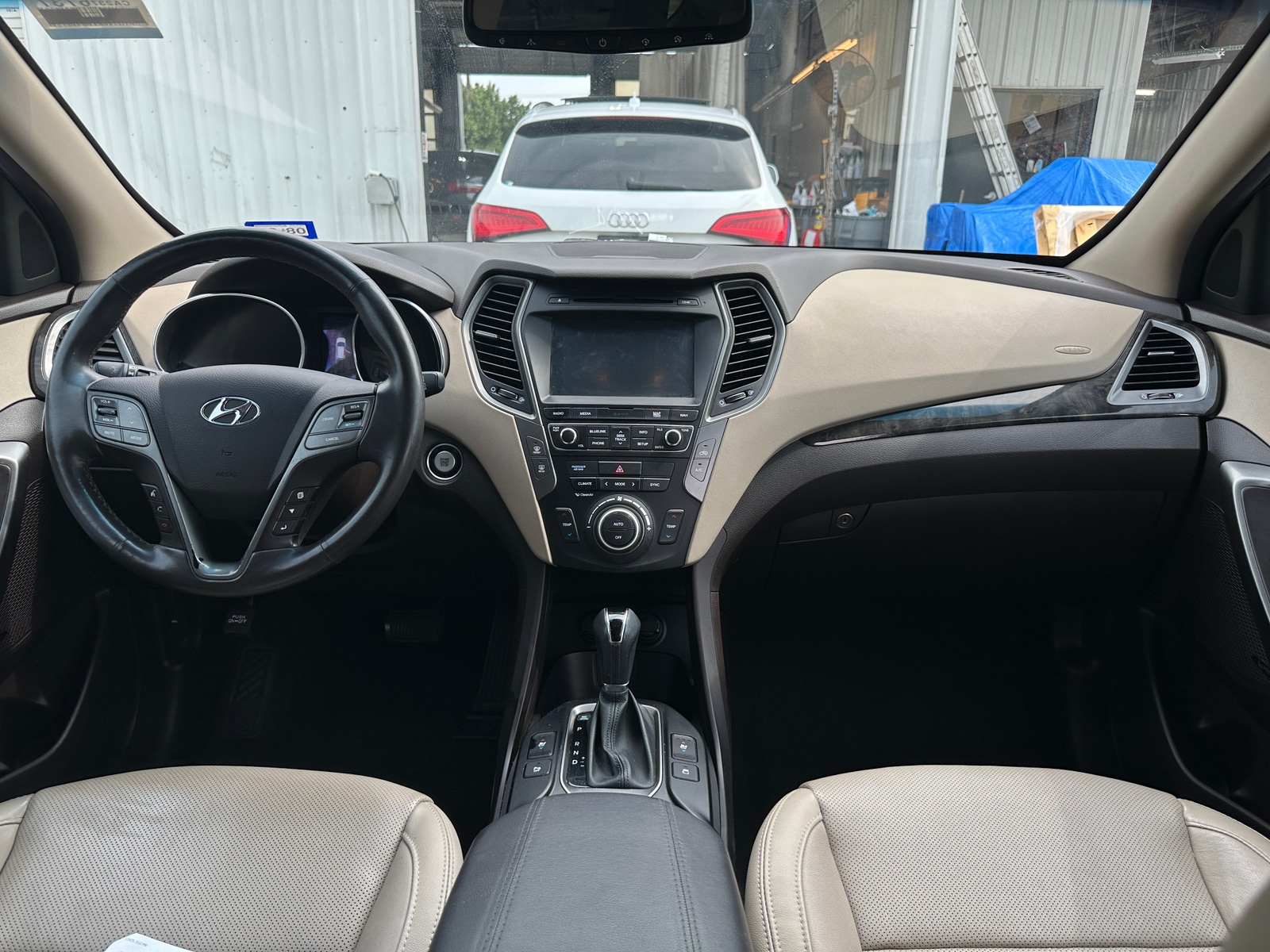 Thumbnail: 2017 Hyundai Santa Fe - 3