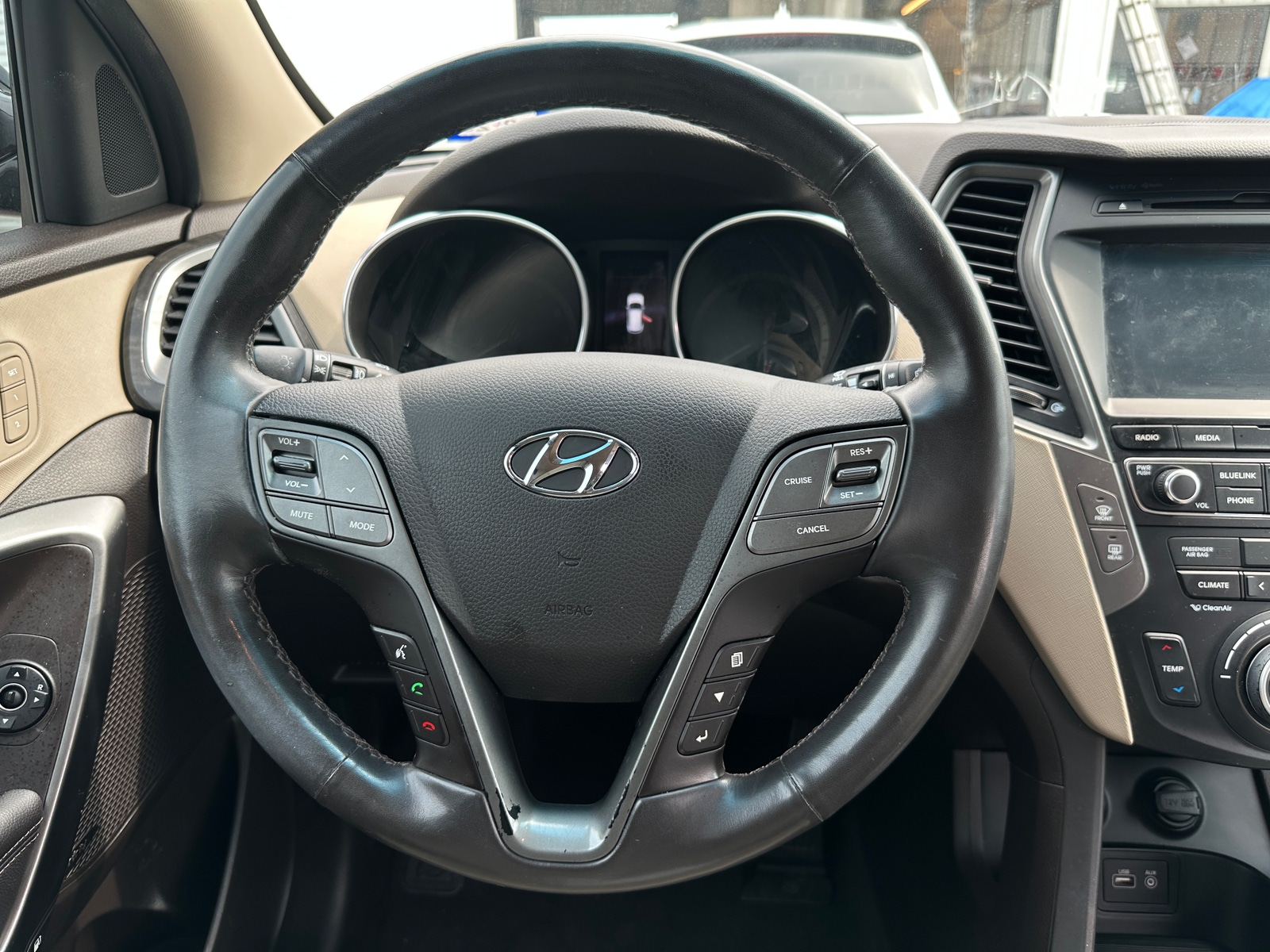 Thumbnail: 2017 Hyundai Santa Fe - 5