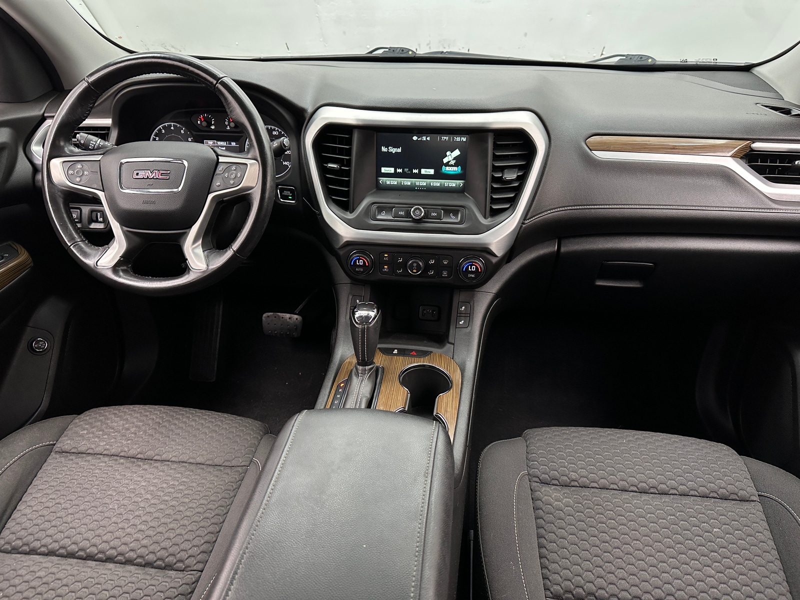 Thumbnail: 2019 GMC Acadia - 3