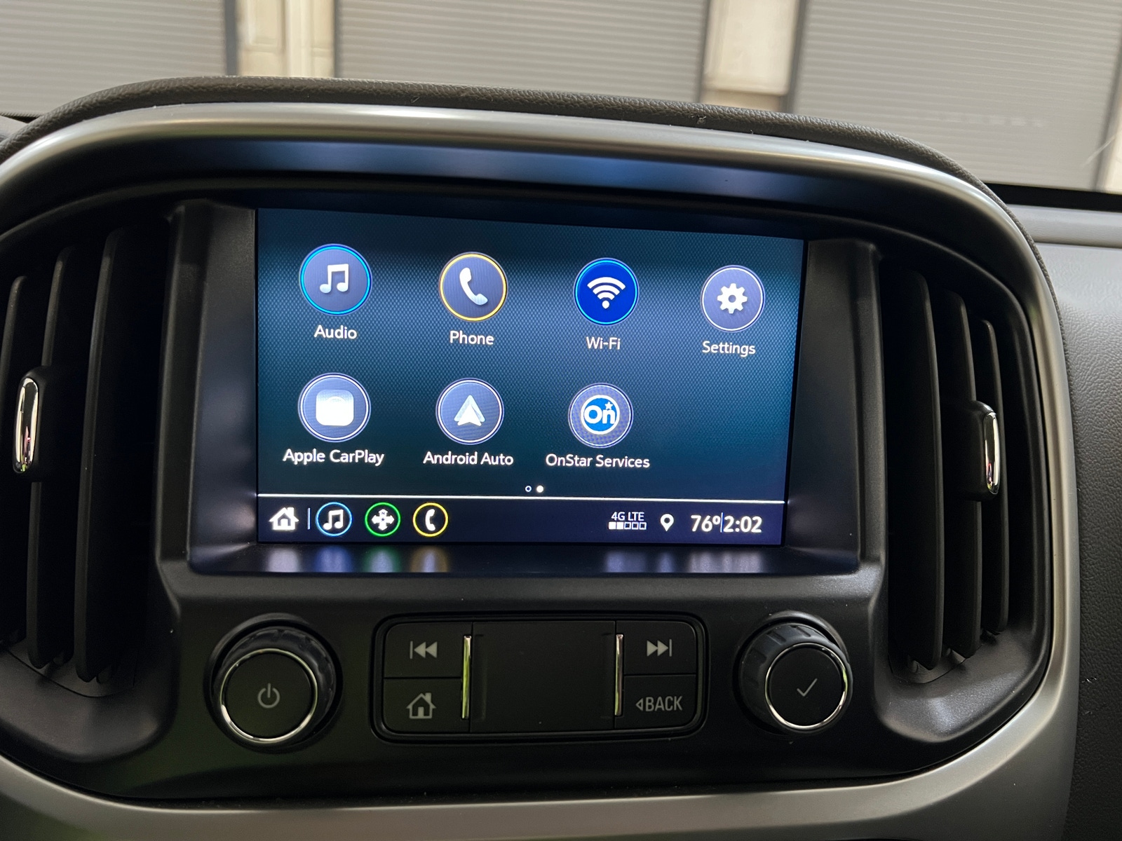 Thumbnail: 2022 Chevrolet Colorado - 4