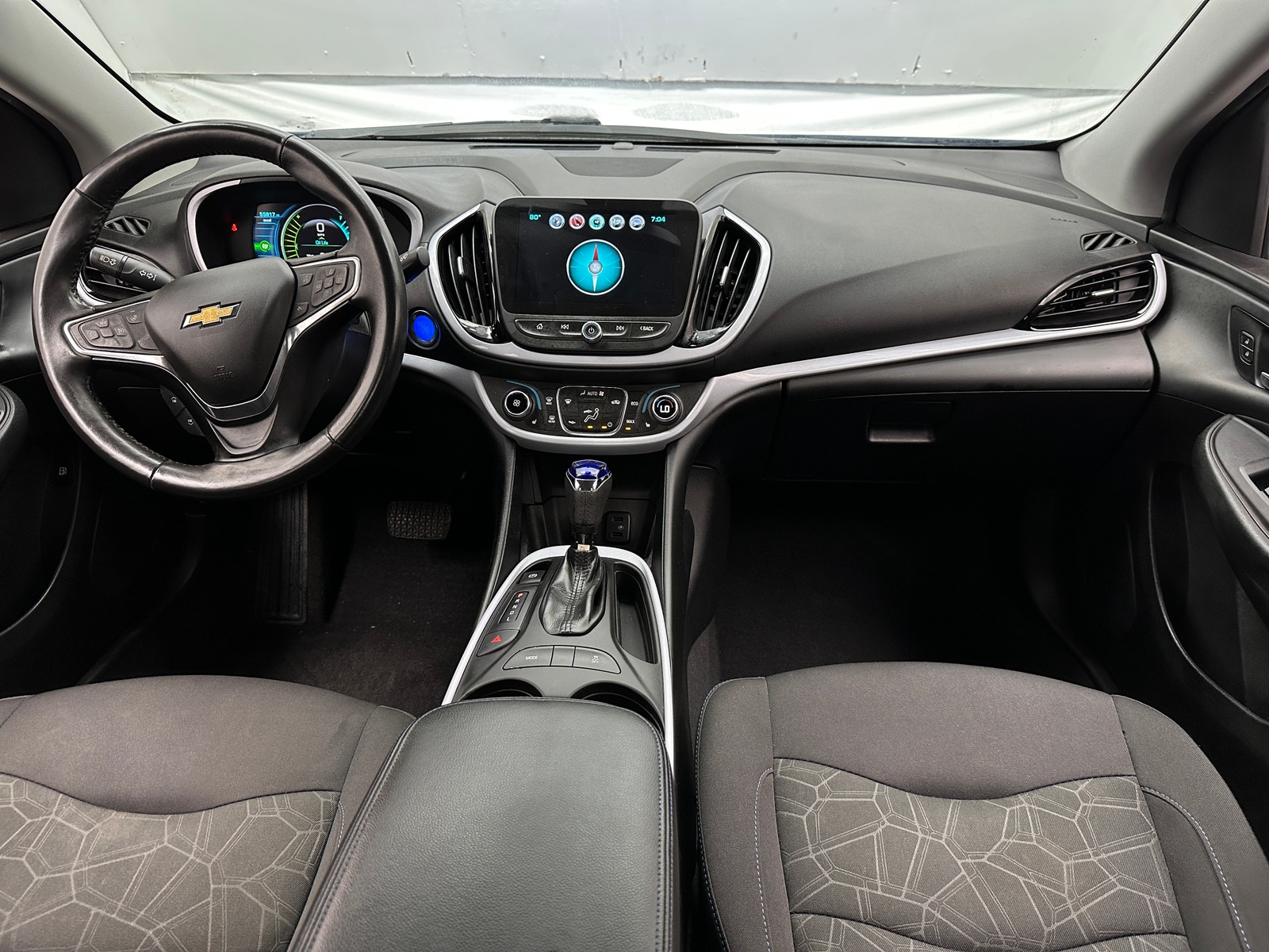 Thumbnail: 2017 Chevrolet Volt - 3