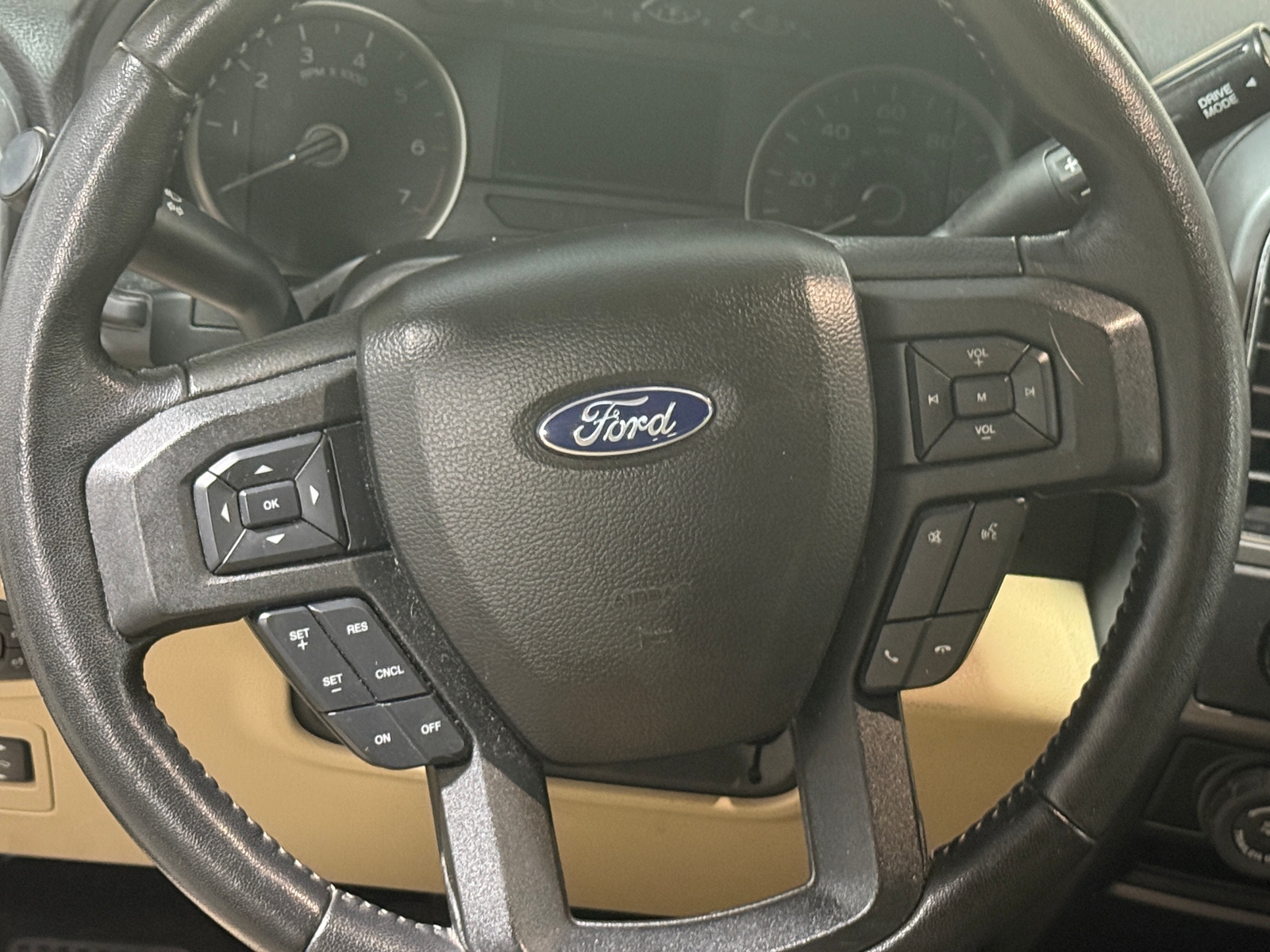 Thumbnail: 2018 Ford Econoline - 5