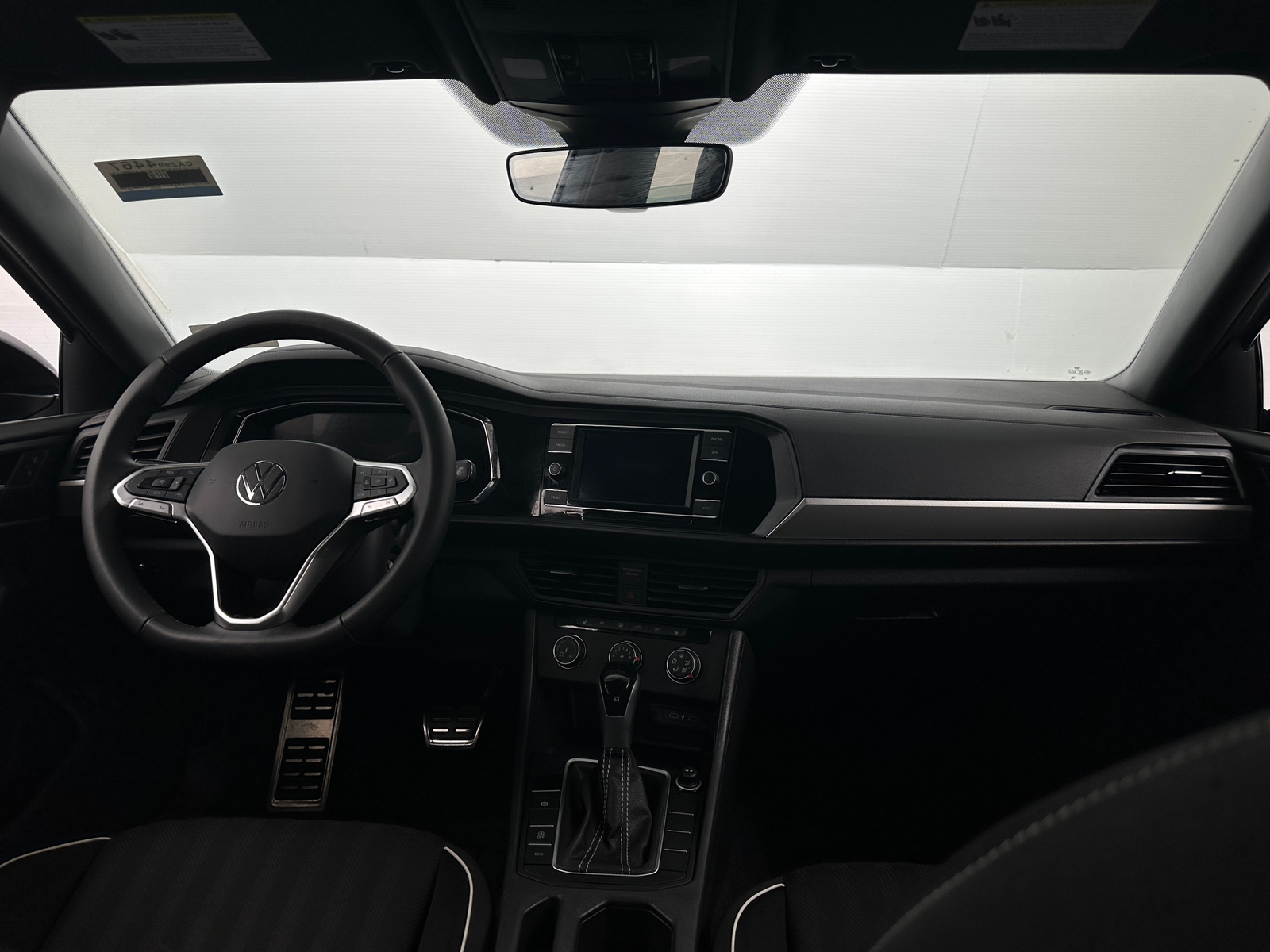 Thumbnail: 2024 Volkswagen Jetta - 3