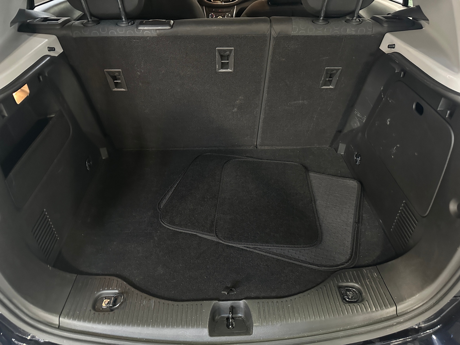 Thumbnail: 2021 Chevrolet Trax - 7