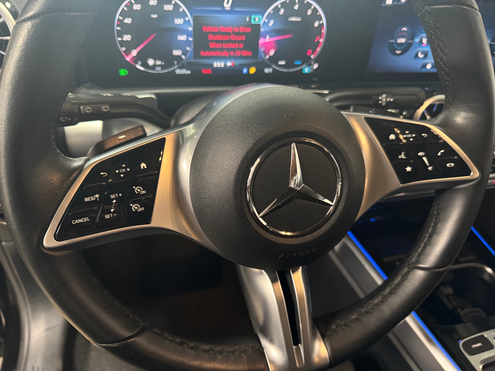 Thumbnail: 2025 Mercedes-Benz GLB - 4