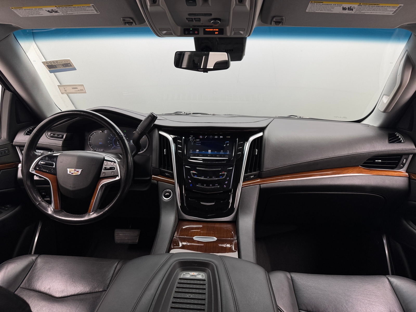 Thumbnail: 2019 Cadillac Escalade - 2