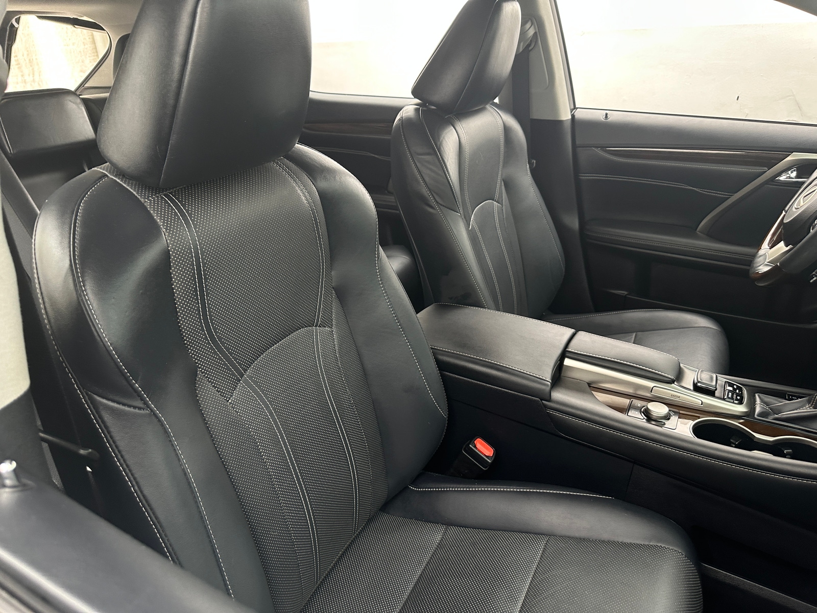 Thumbnail: 2019 Lexus RX - 2