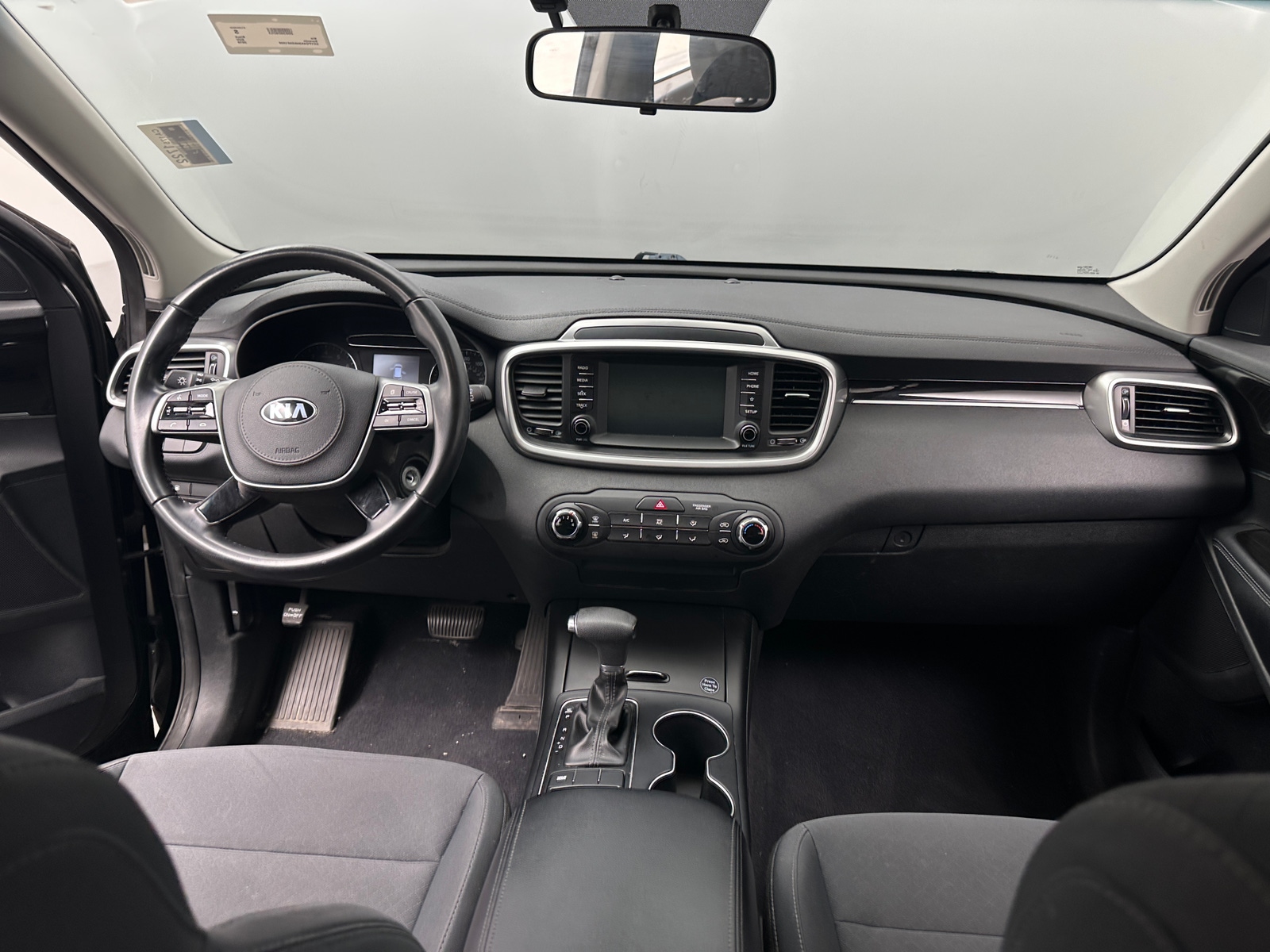 Thumbnail: 2019 Kia Sorento - 3