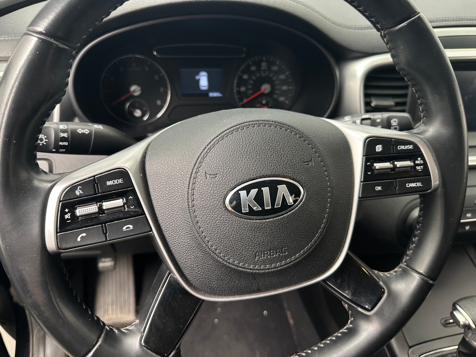 Thumbnail: 2019 Kia Sorento - 5