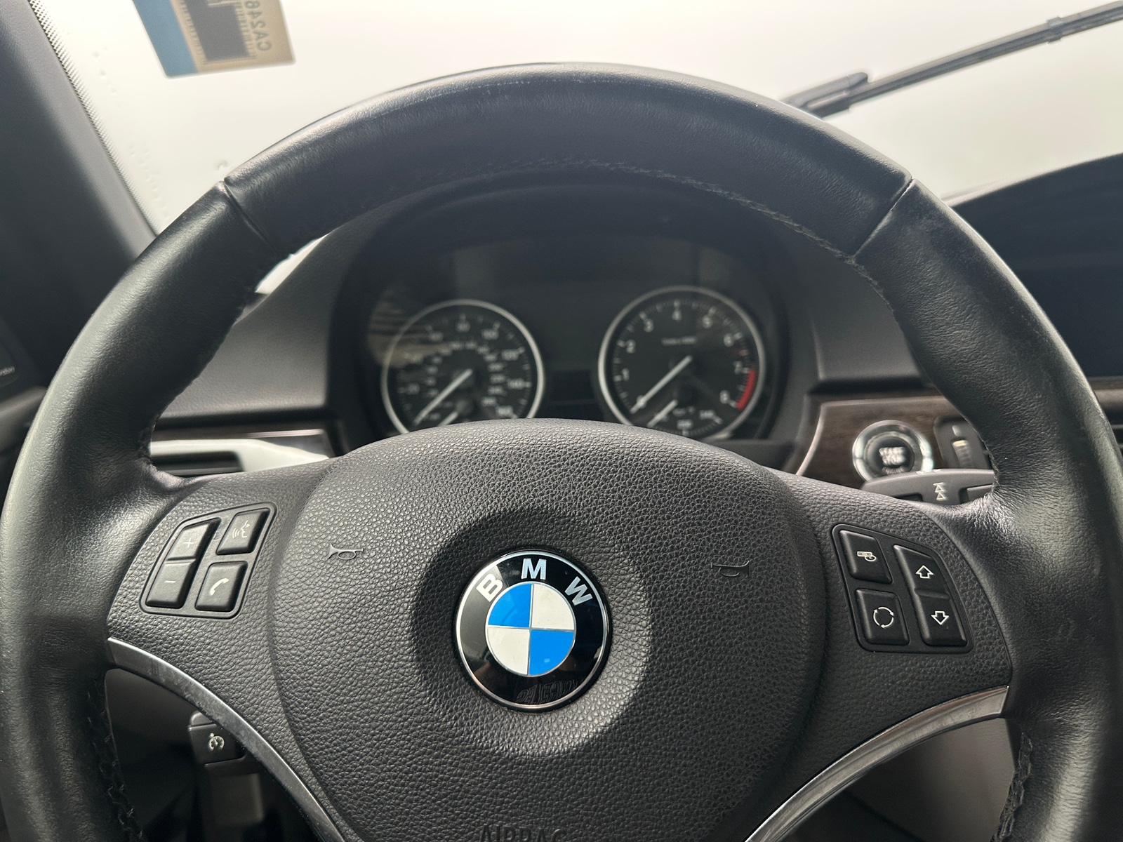Thumbnail: 2011 BMW 3 Series - 4