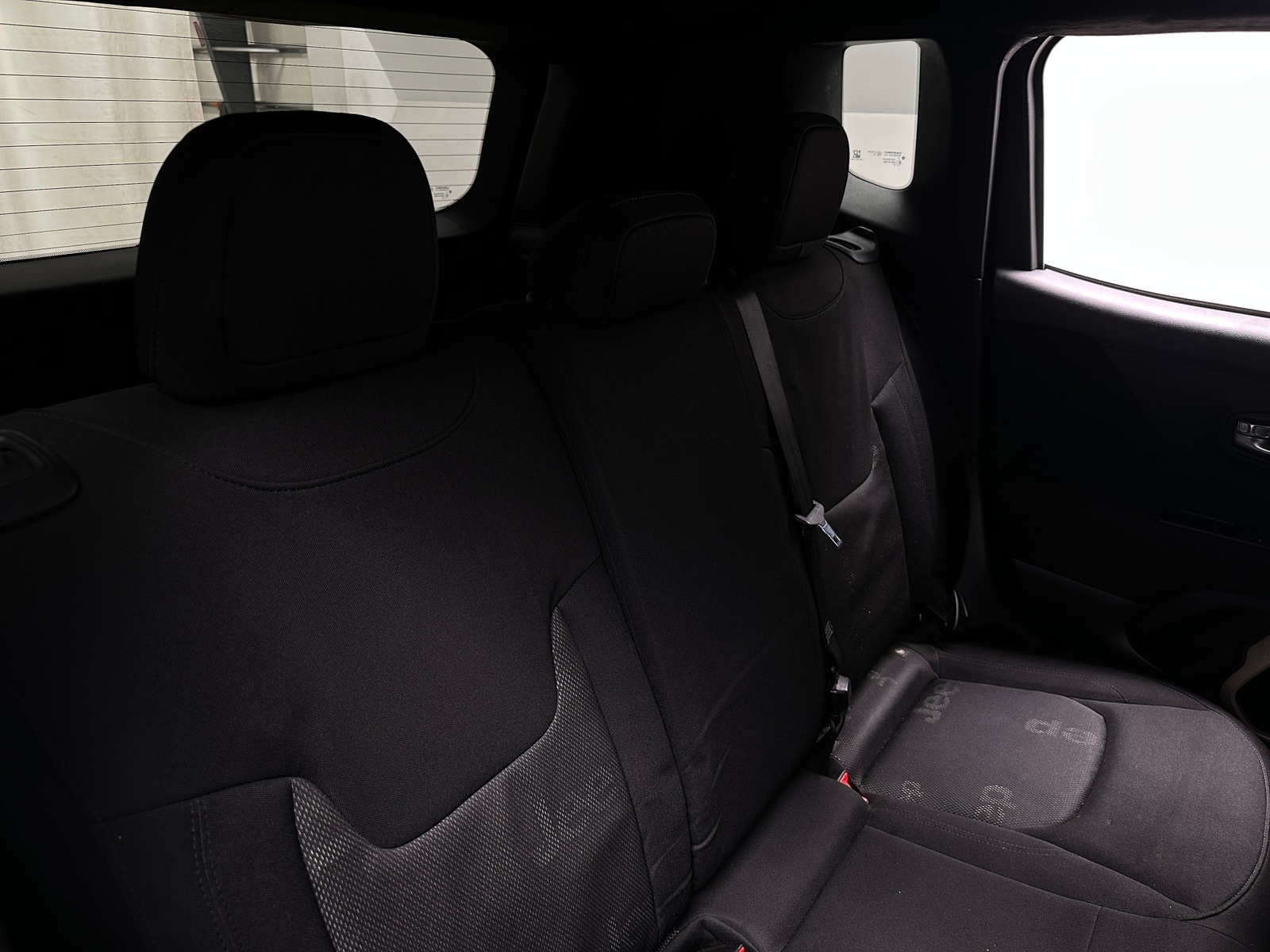 Thumbnail: 2017 Jeep Renegade - 6