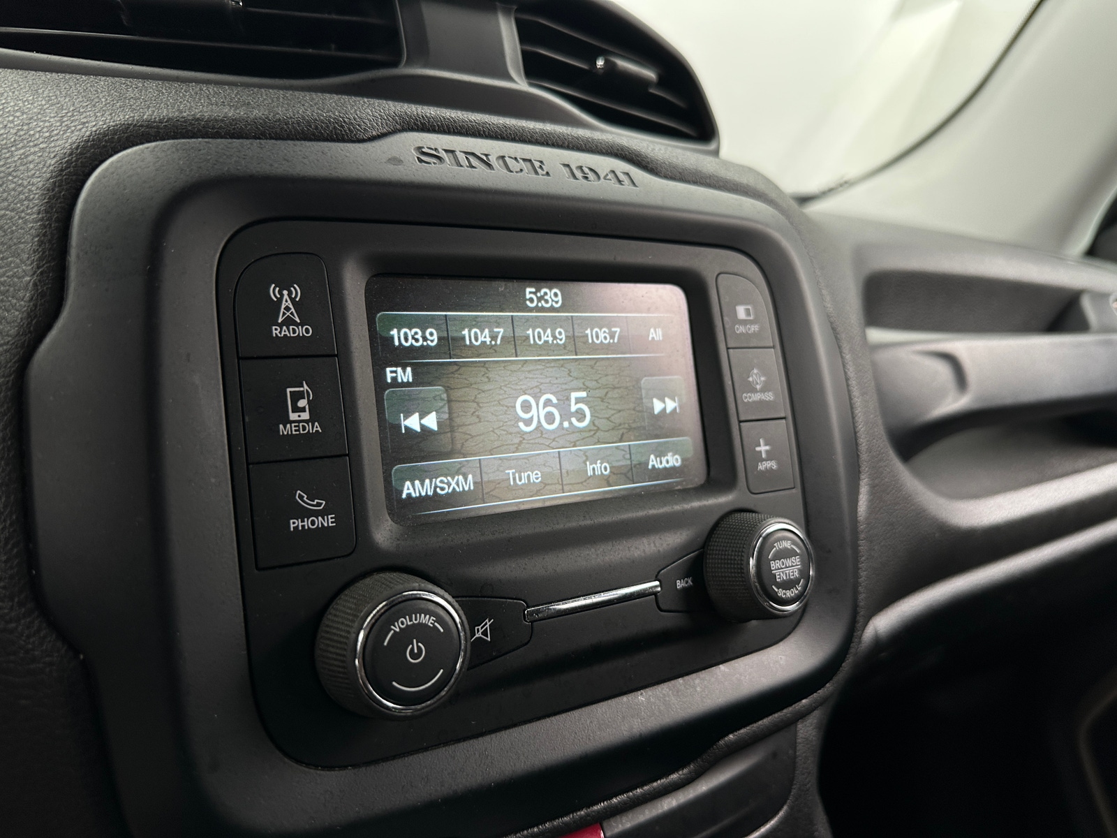 Thumbnail: 2017 Jeep Renegade - 4