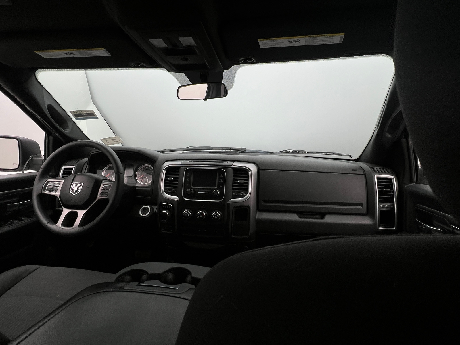 Thumbnail: 2022 RAM 1500 Classic - 3