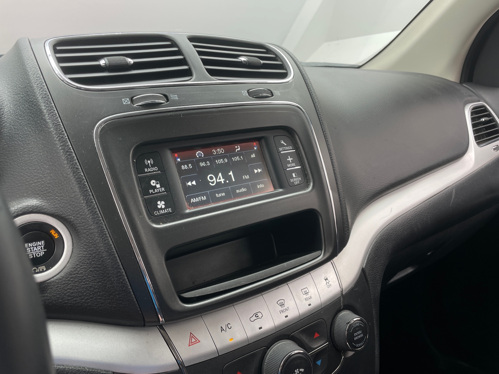 Thumbnail: 2018 Dodge Journey - 4