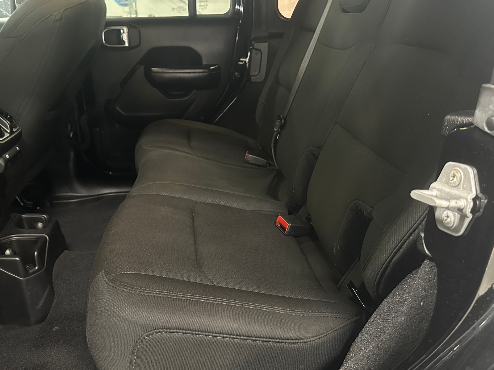 Thumbnail: 2019 Jeep Wrangler - 6