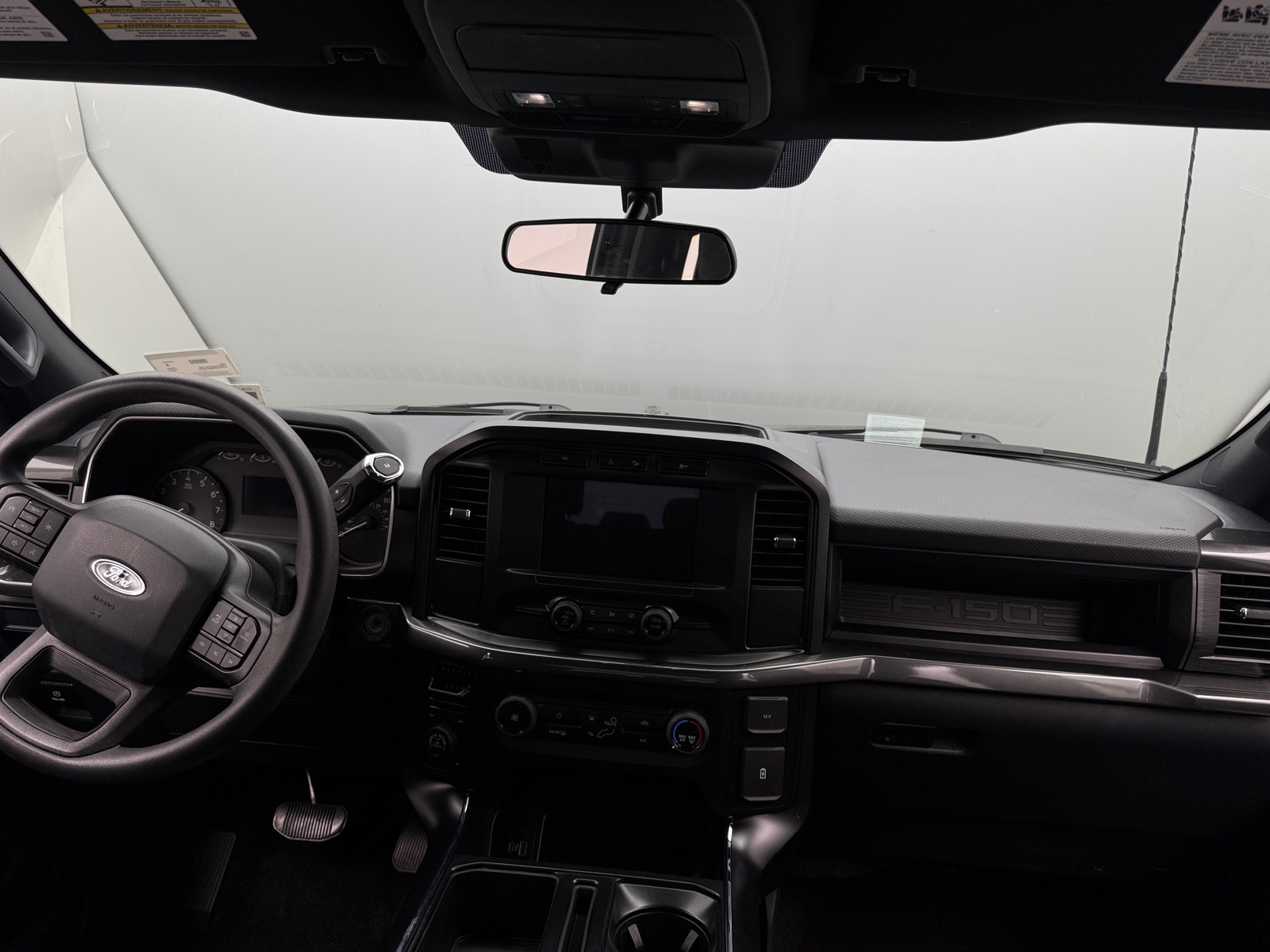 Thumbnail: 2022 Ford Econoline - 3