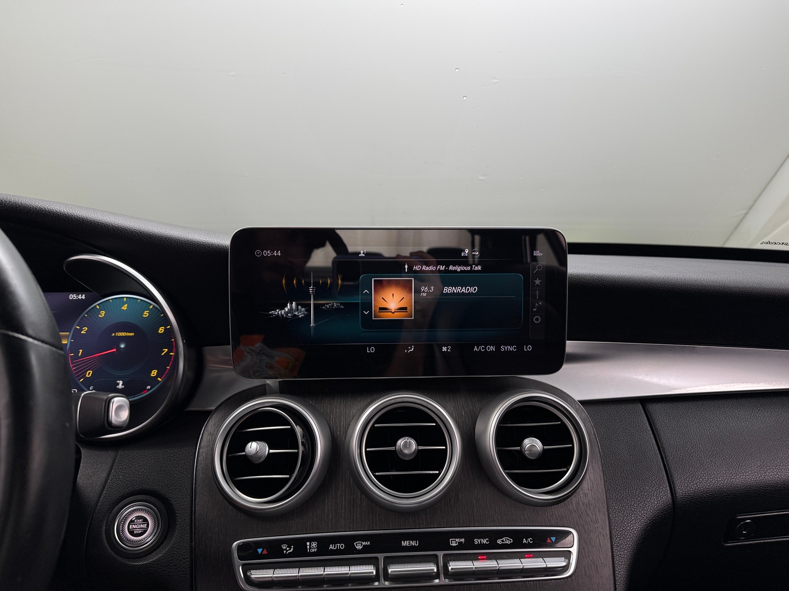 Thumbnail: 2021 Mercedes-Benz C-Class - 4
