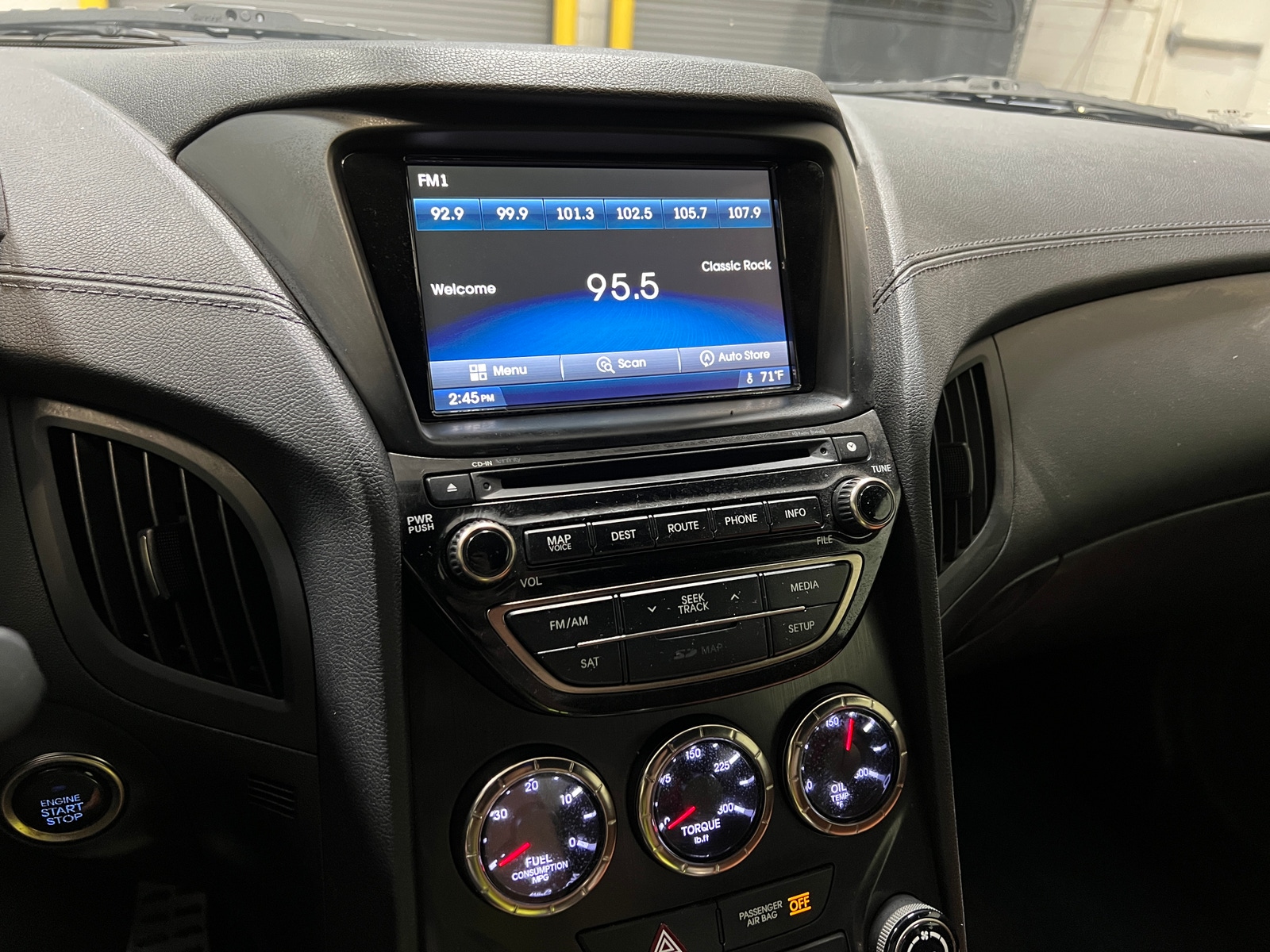 Thumbnail: 2015 Hyundai Genesis - 2