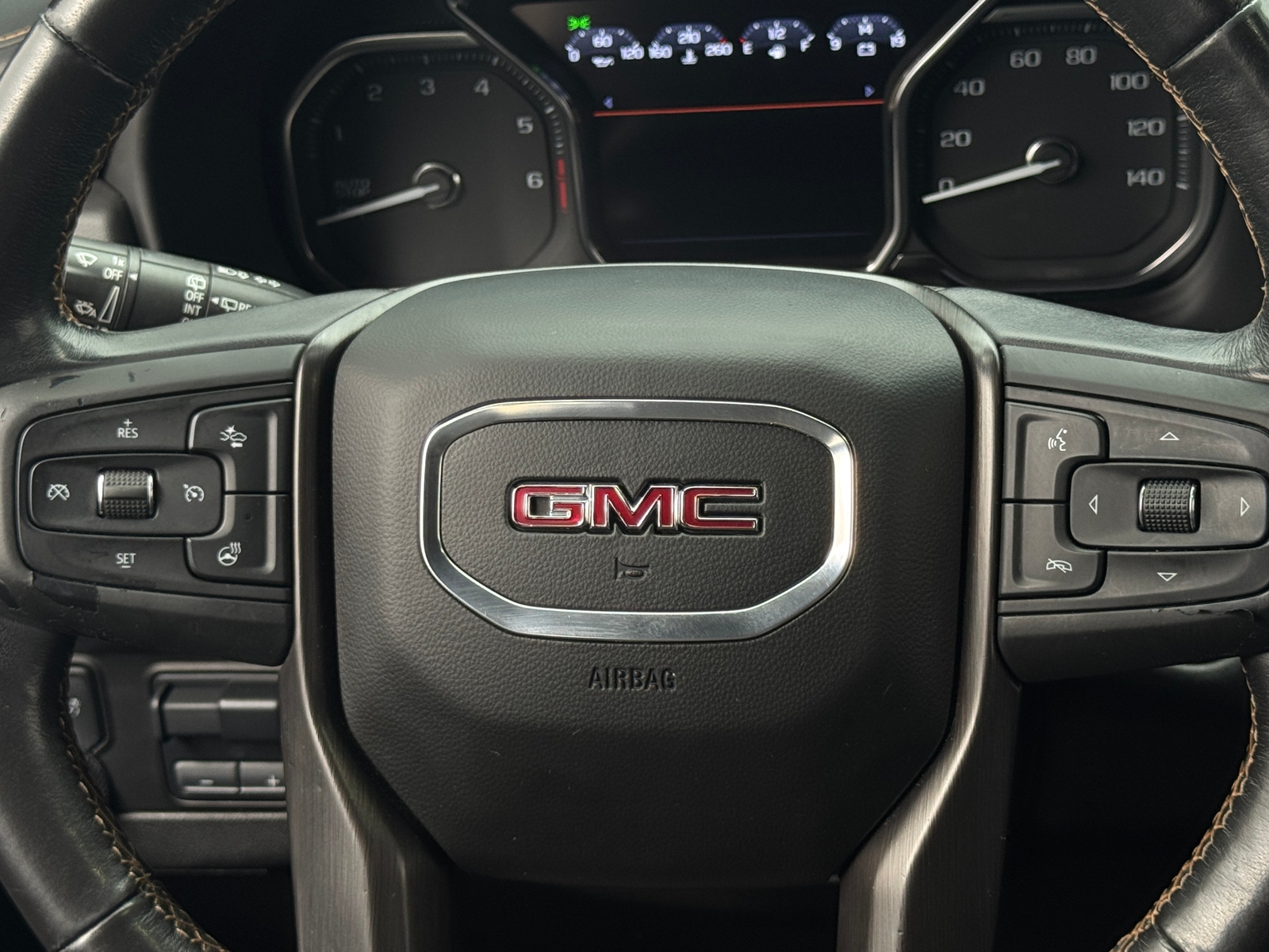 Thumbnail: 2021 GMC Yukon - 4