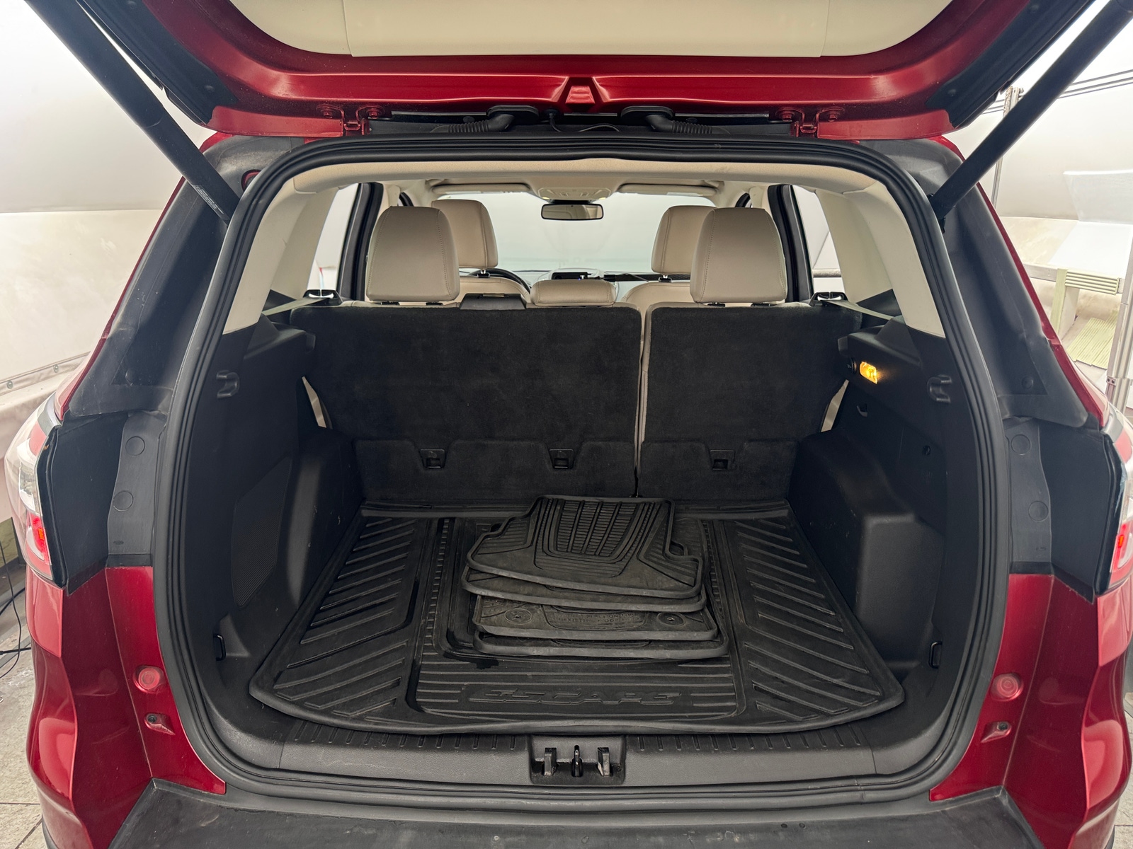 Thumbnail: 2017 Ford Escape - 6