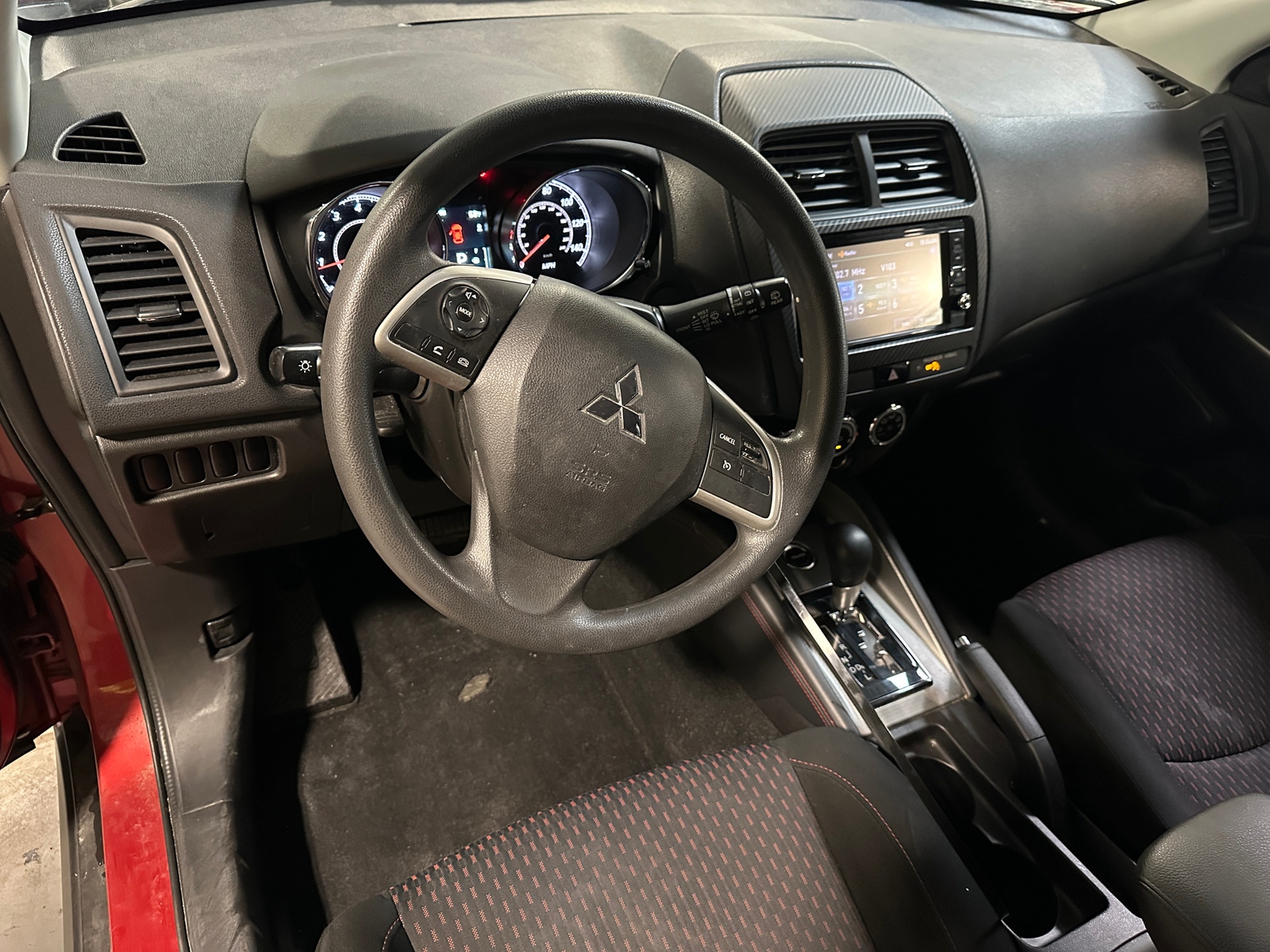 Thumbnail: 2018 Mitsubishi Outlander Sport - 3