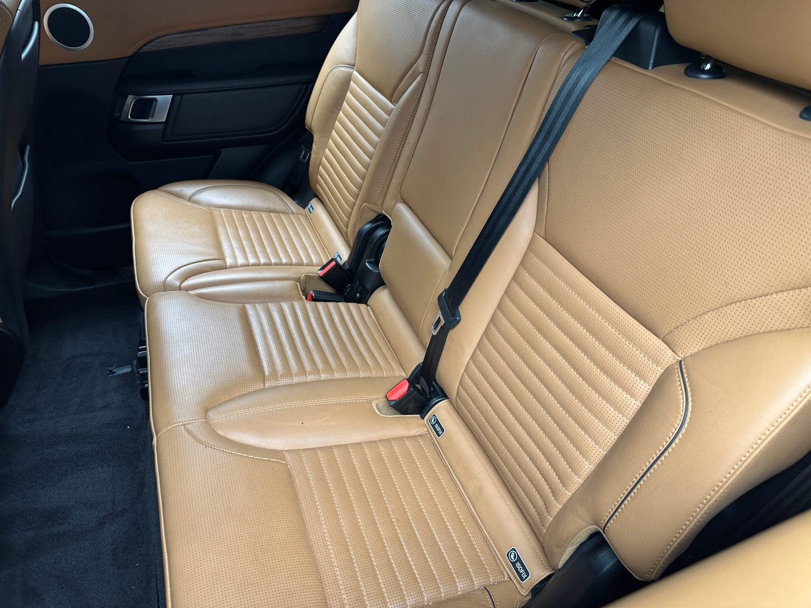Thumbnail: 2019 Land Rover Discovery - 5