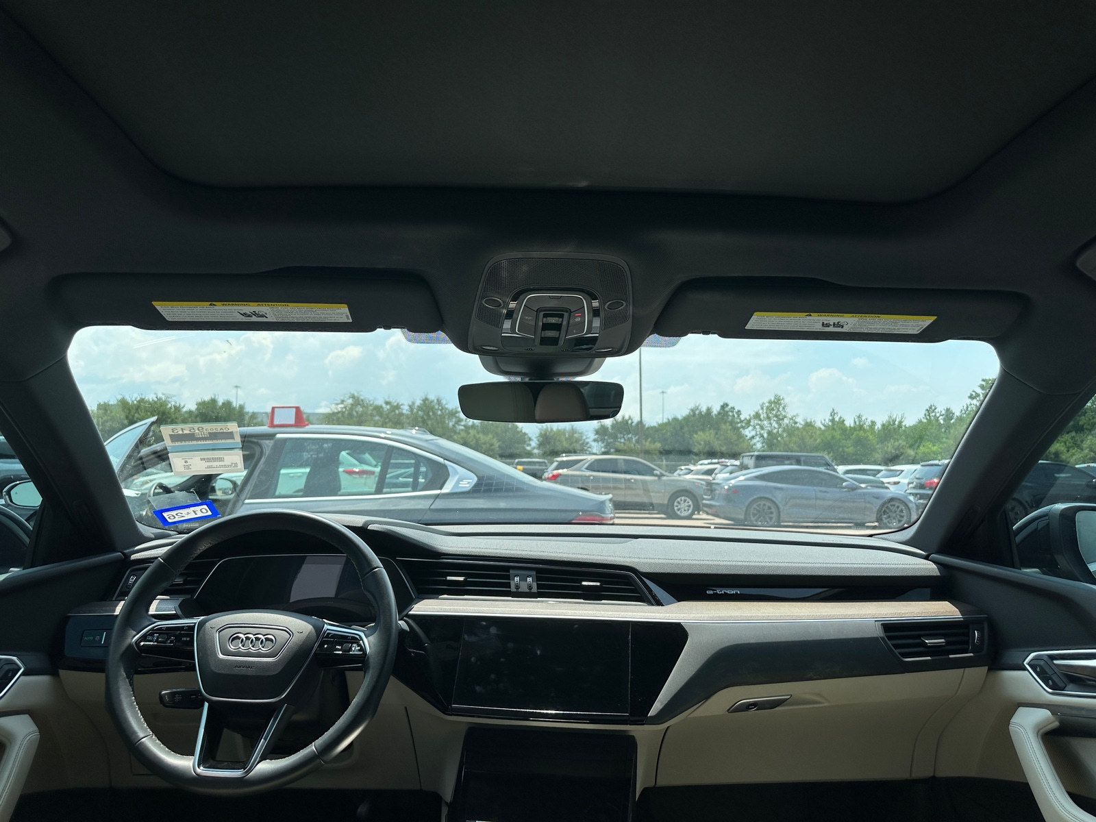 Thumbnail: 2024 Audi Q8 e-tron - 2