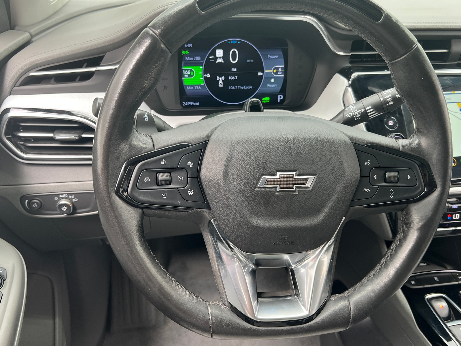 Thumbnail: 2022 Chevrolet Bolt EUV - 4