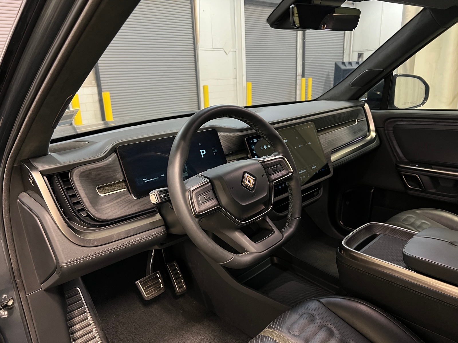 Thumbnail: 2024 Rivian R1T - 2