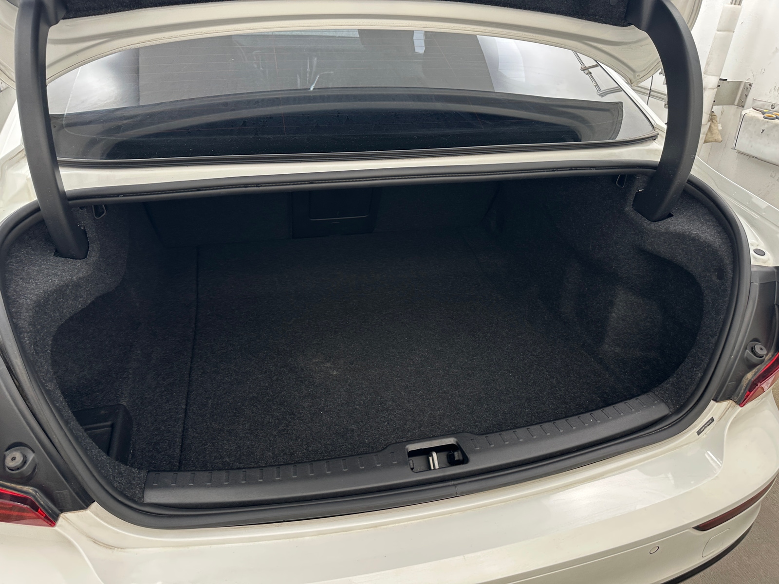 Thumbnail: 2021 Volvo S60 - 6