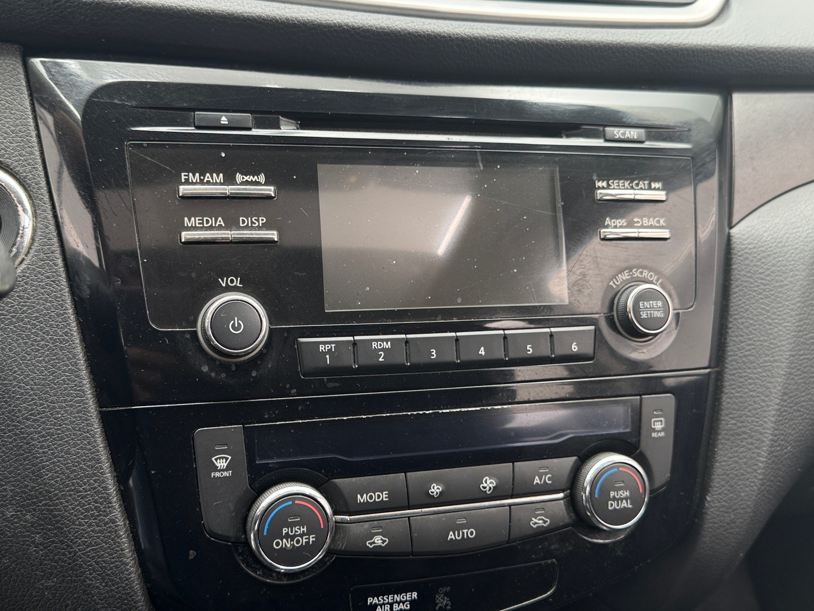 Thumbnail: 2014 Nissan Rogue - 4