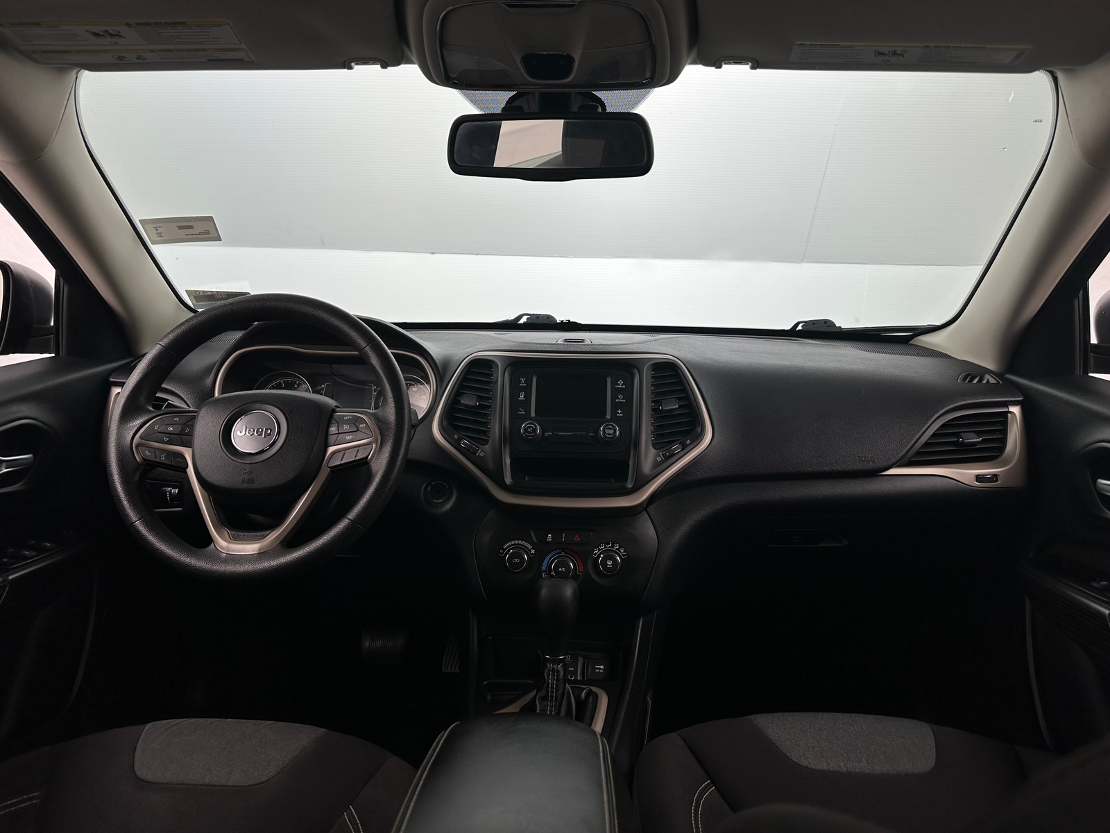 Thumbnail: 2015 Jeep Cherokee - 3