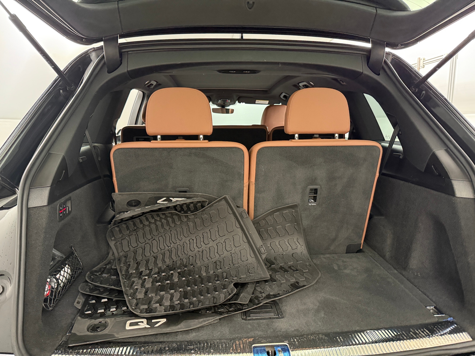 Thumbnail: 2021 Audi Q7 - 6