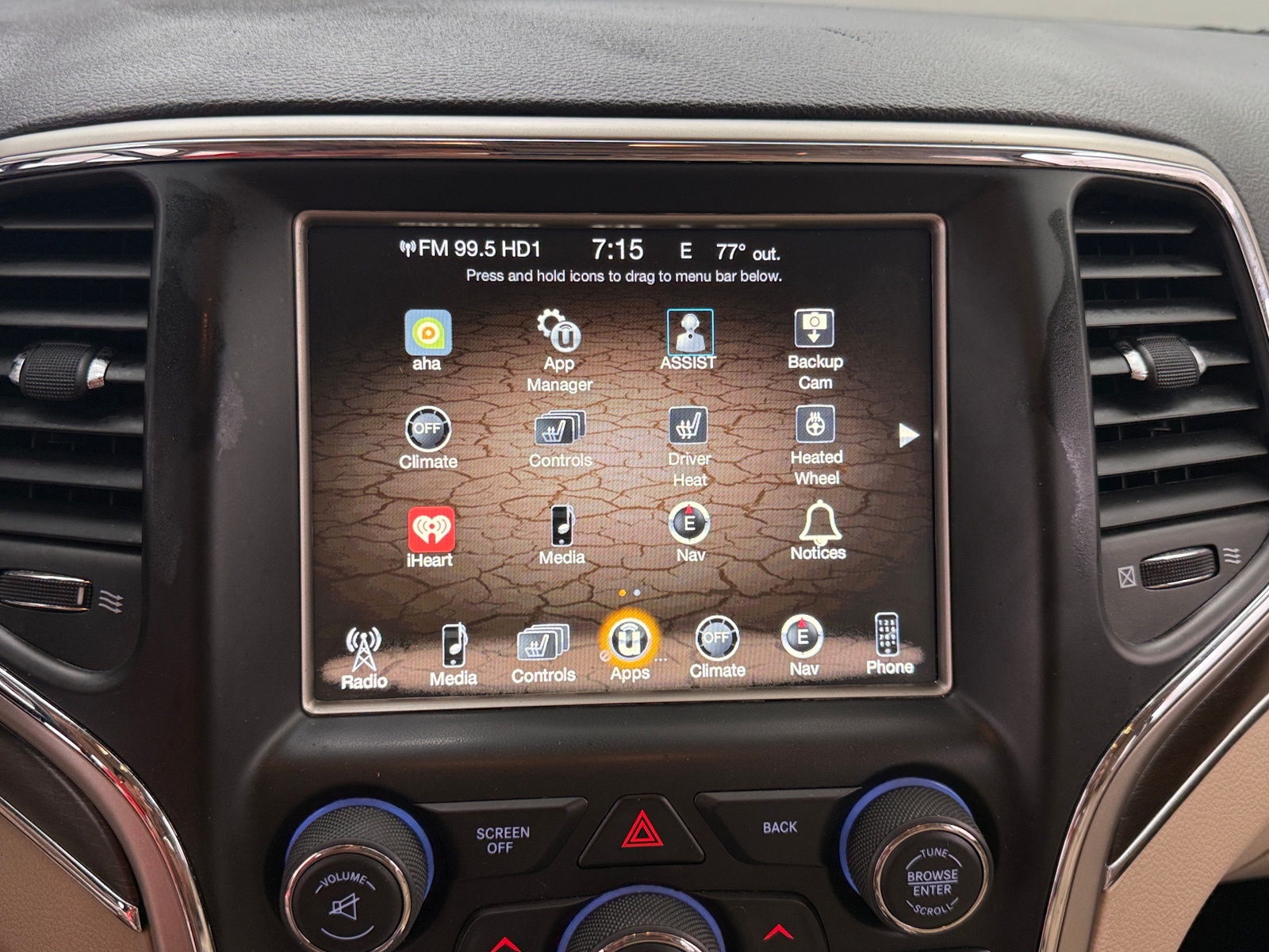 Thumbnail: 2017 Jeep Grand Cherokee - 3