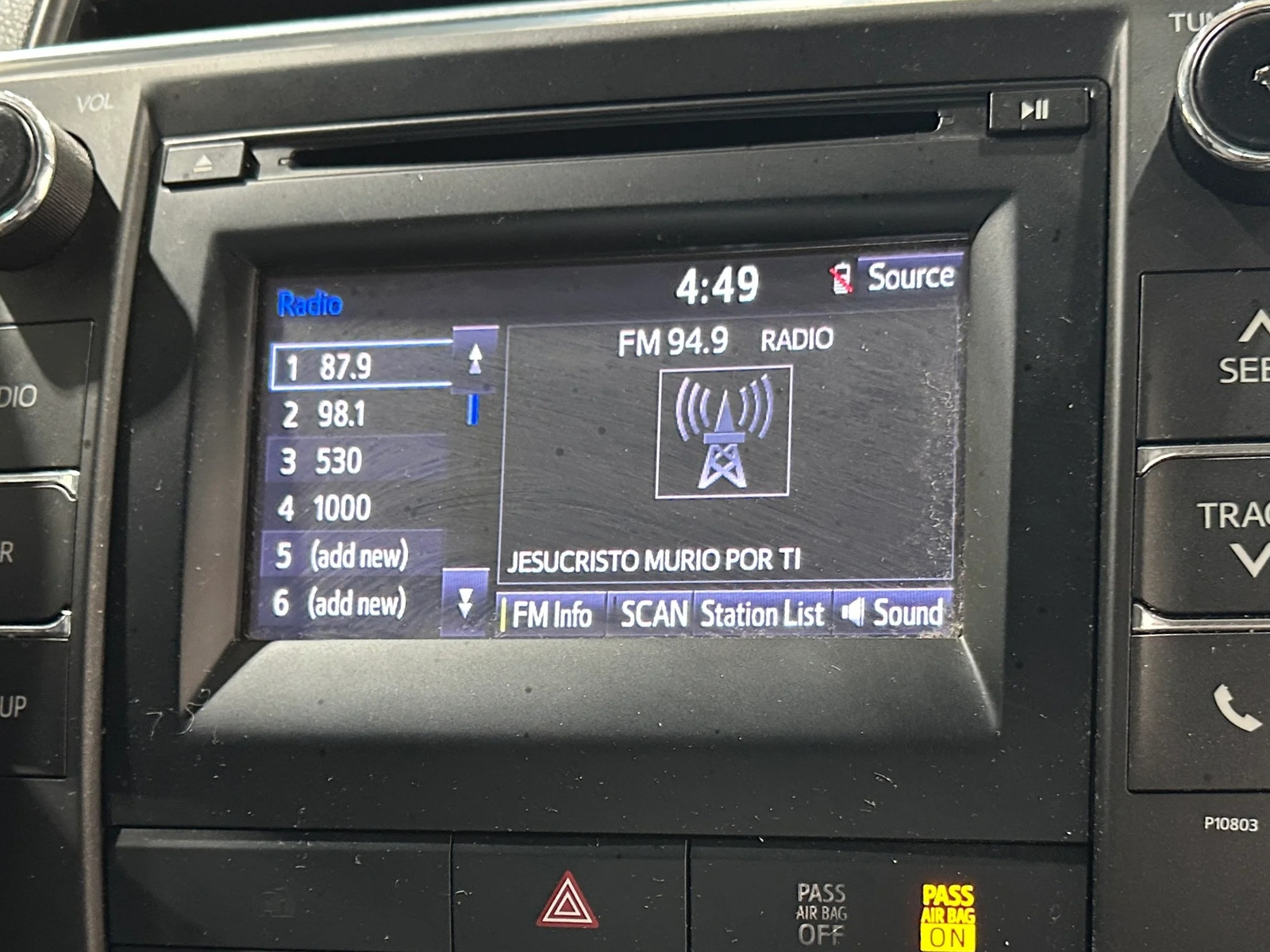 Thumbnail: 2015 Toyota Camry - 4